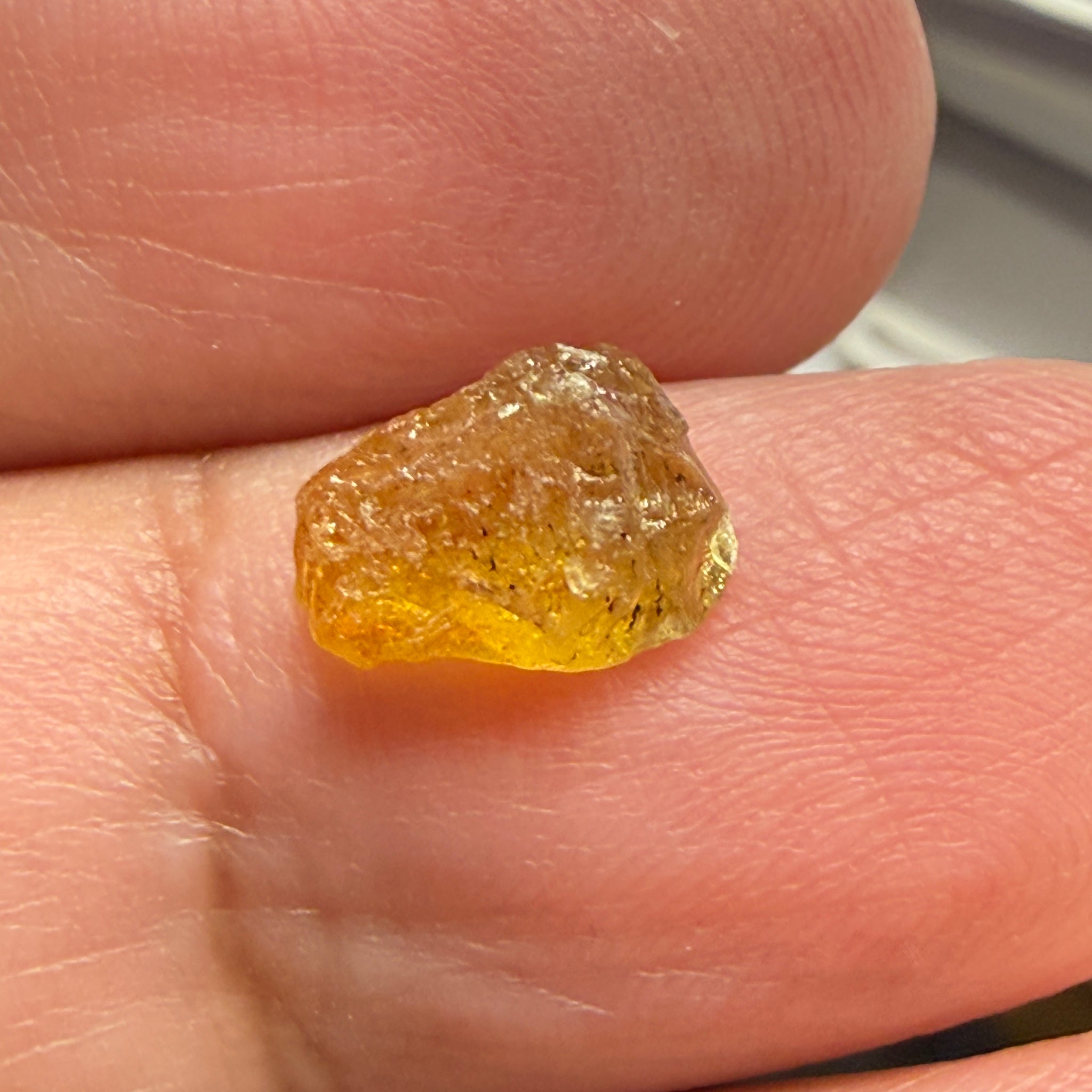 Sapphire, 2.81ct, Umba, Tanzania, Untreated Unheated, slight skin issue will come off on preform, rest vs