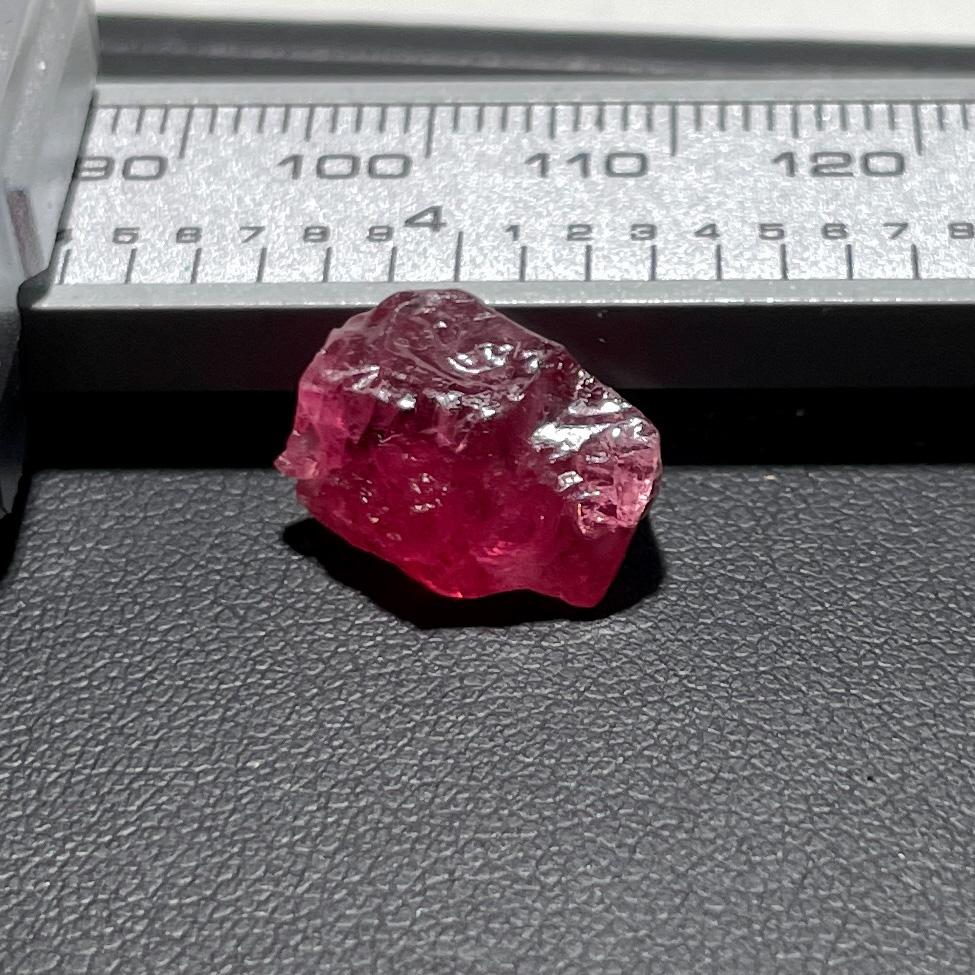 10.53Ct Mahenge Red Spinel Crystal. Tanzania Untreated Unheated. 14.5 X 8.1 11.7 Mm
