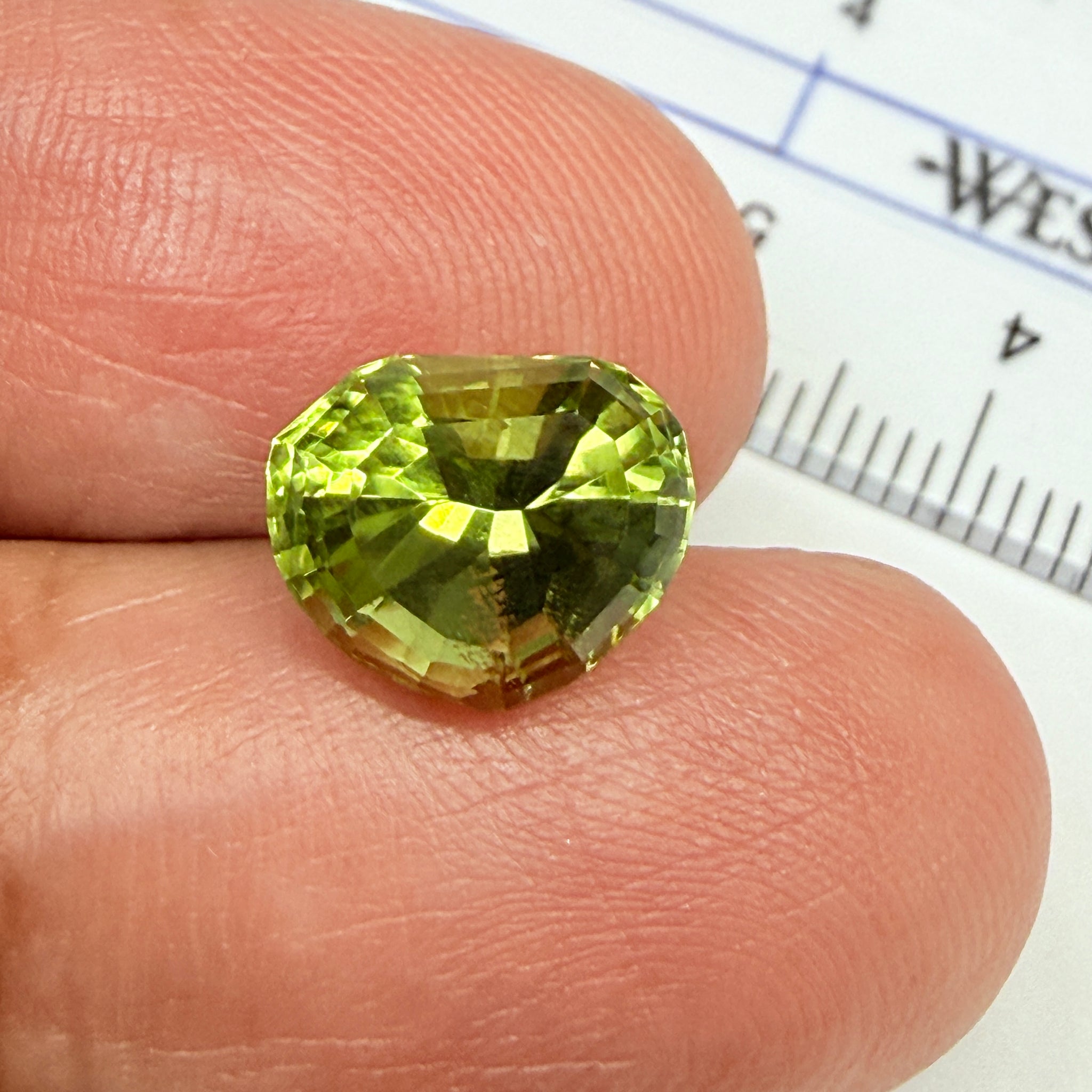 Tourmaline, fancy cut, 3.20ct, Tanzania, Untreated Unheated