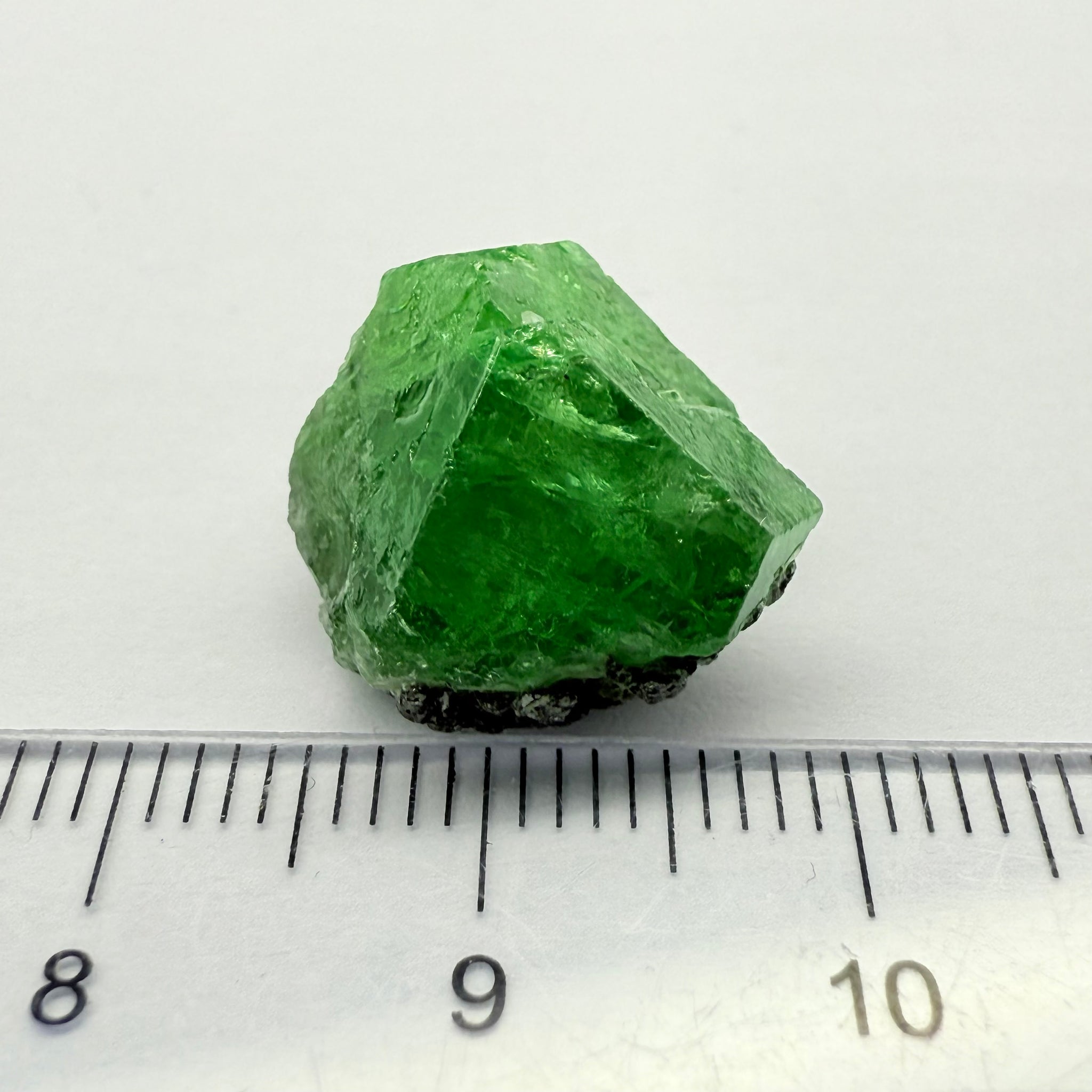 Tsavorite Crystal on Matrix, 18.60ct, Merelani, Tanzania, Untreated Unheated