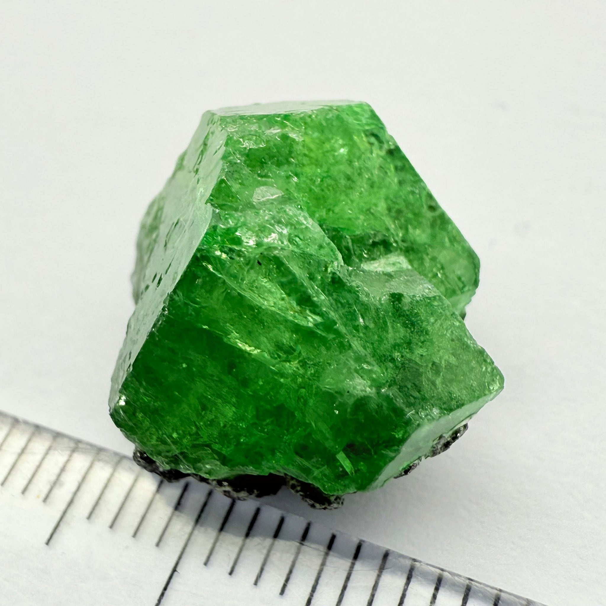 Tsavorite Crystal on Matrix, 18.60ct, Merelani, Tanzania, Untreated Unheated