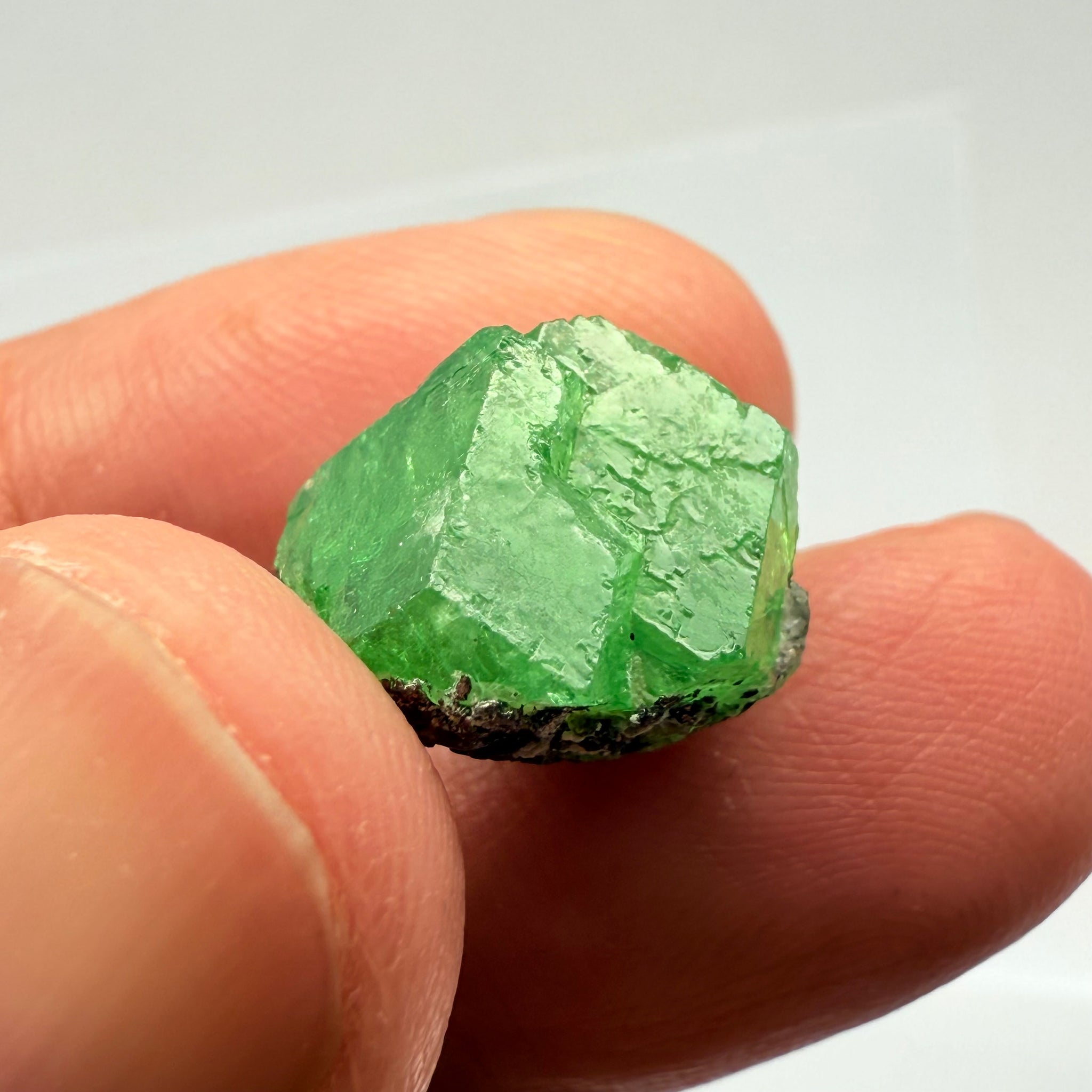 Tsavorite Crystal on Matrix, 18.60ct, Merelani, Tanzania, Untreated Unheated