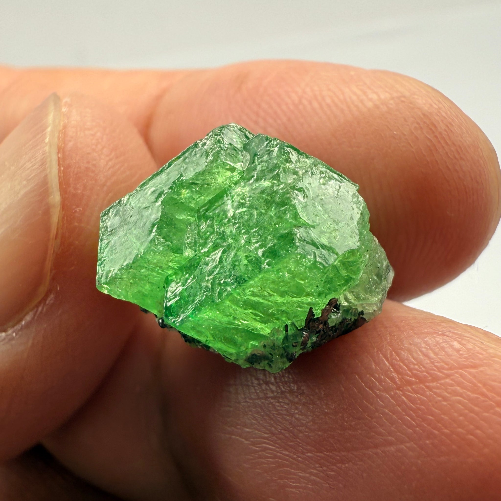 Tsavorite Crystal on Matrix, 18.60ct, Merelani, Tanzania, Untreated Unheated