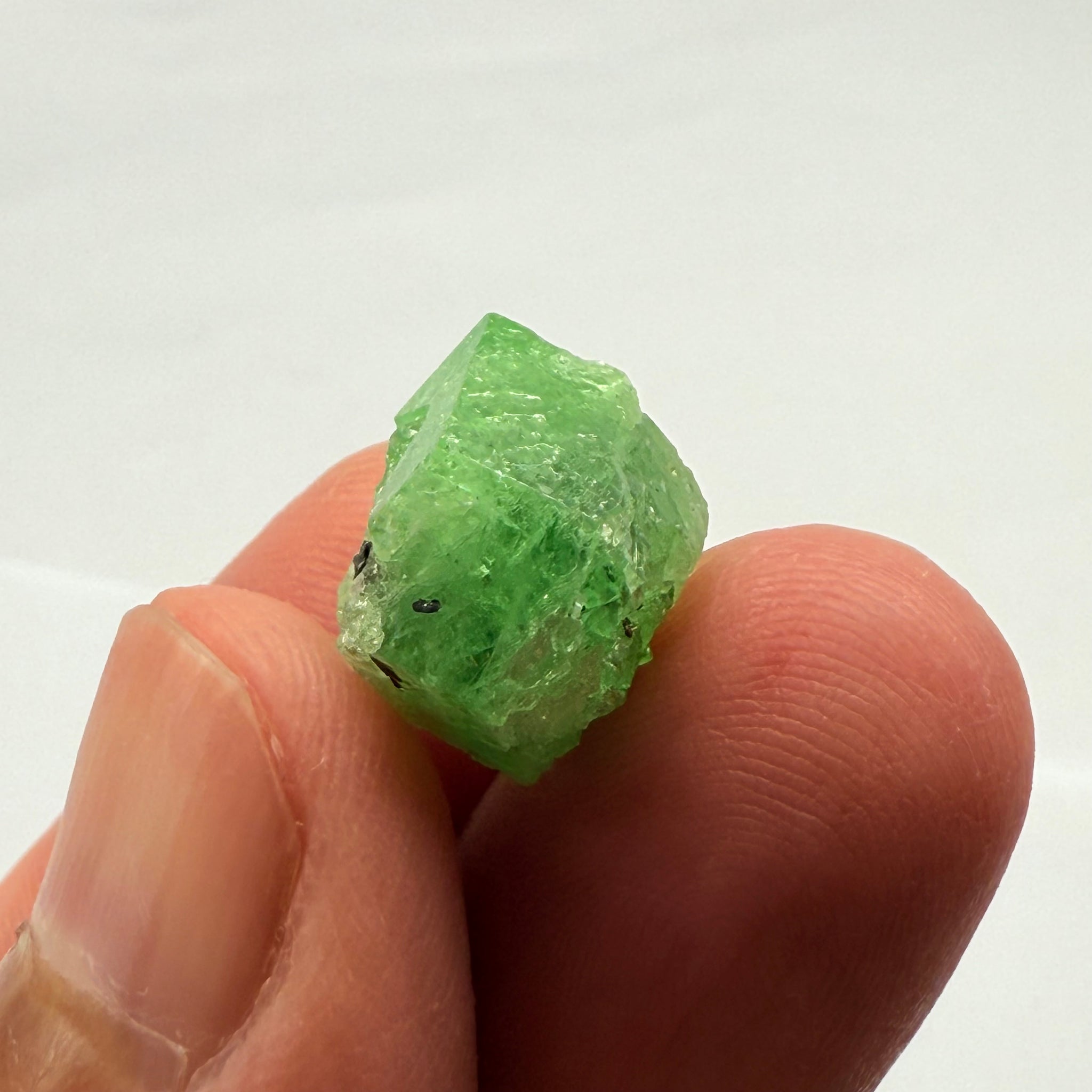 Tsavorite Crystal, 17.53ct, Merelani, Tanzania, Untreated Unheated