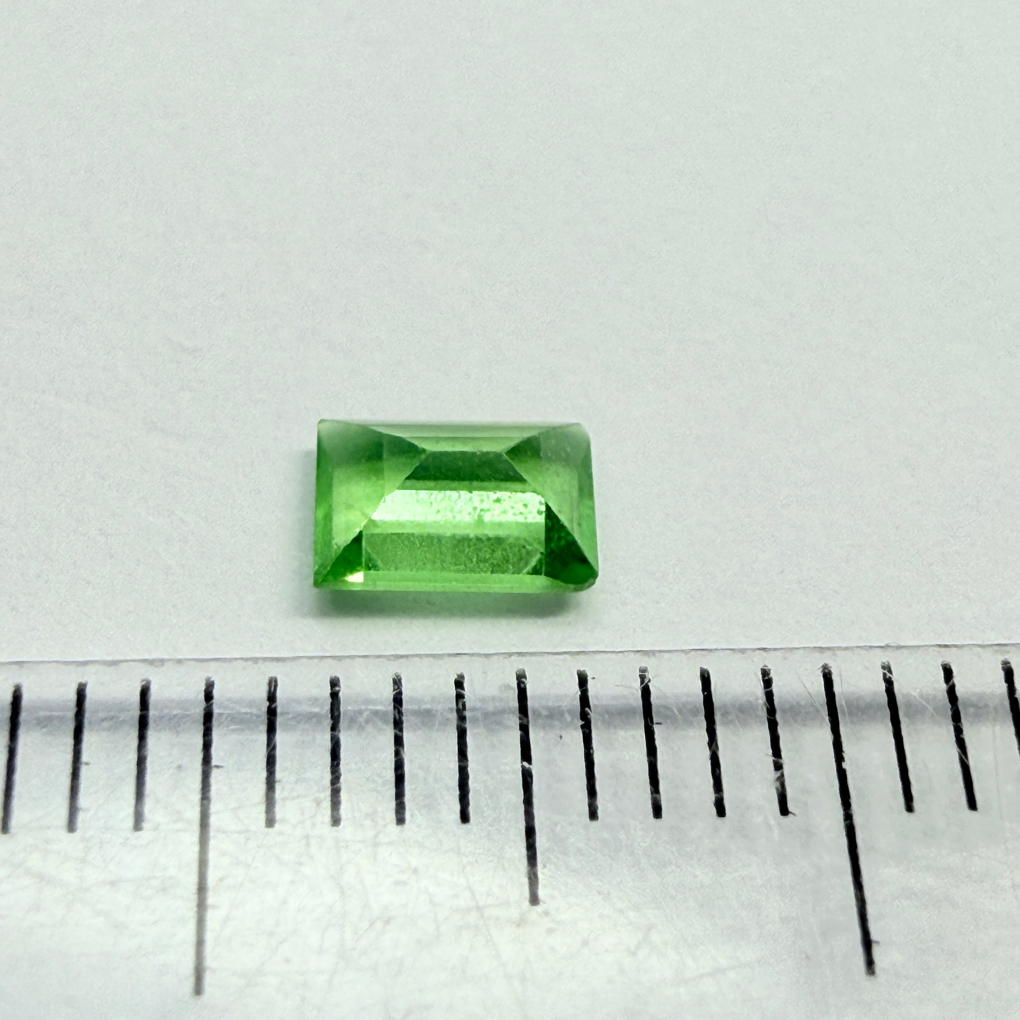Tsavorite Garnet, 0.37ct, Tanzania, Unheated Untreated, native cut.