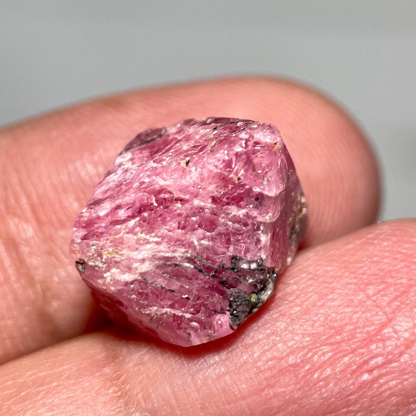 18.69Ct Mahenge Spinel Crystal Tanzania Untreated Unheated. 14 X 11 13 Mm