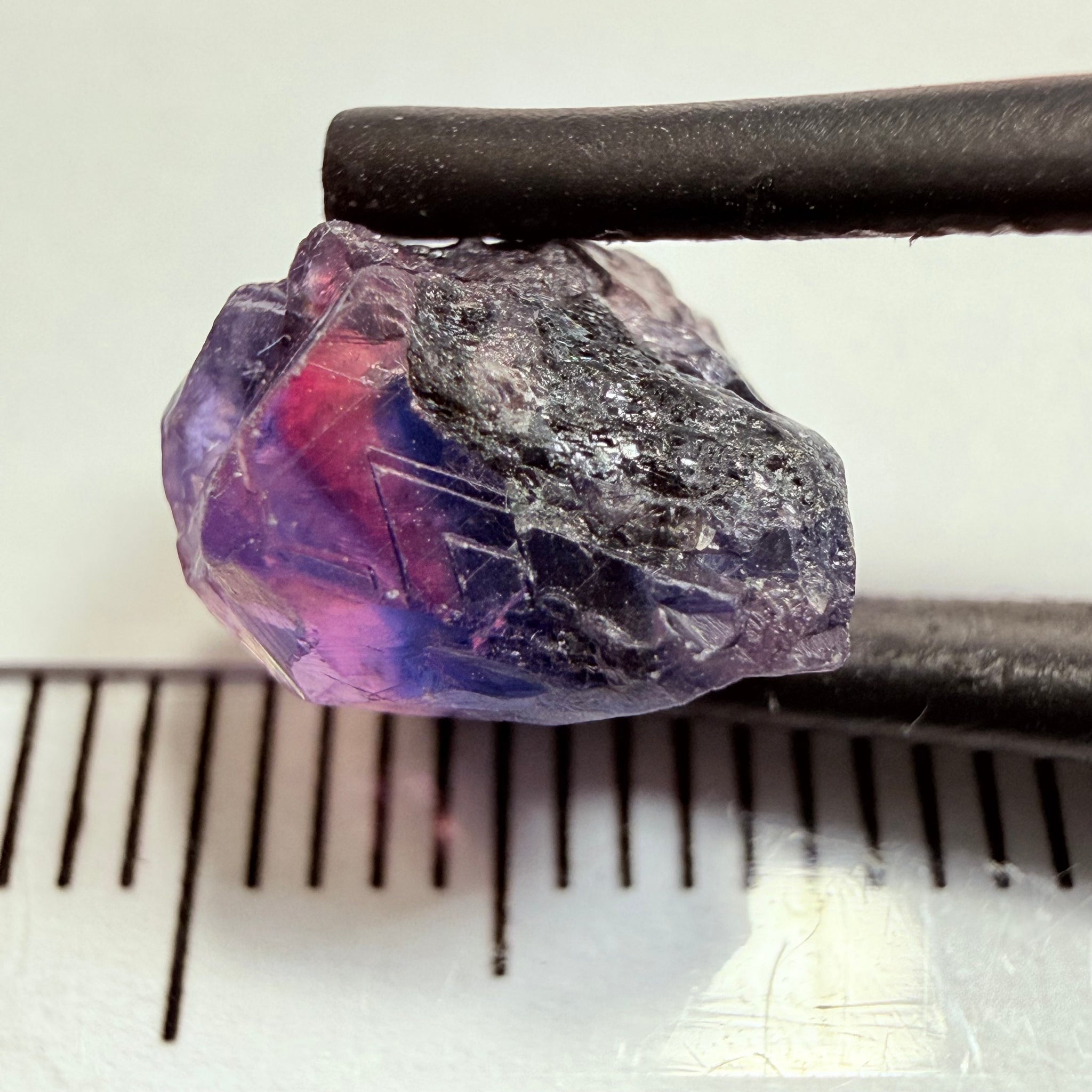 Winza Sapphire, 4.43ct, Winza, Tanzania, Untreated Unheated, not facetable, has a crack in the middle, set it in jewellery as is