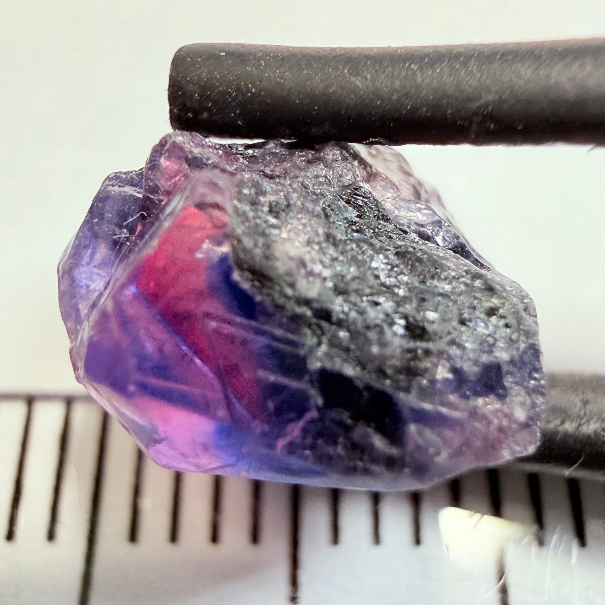 Winza Sapphire, 4.43ct, Winza, Tanzania, Untreated Unheated, not facetable, has a crack in the middle, set it in jewellery as is