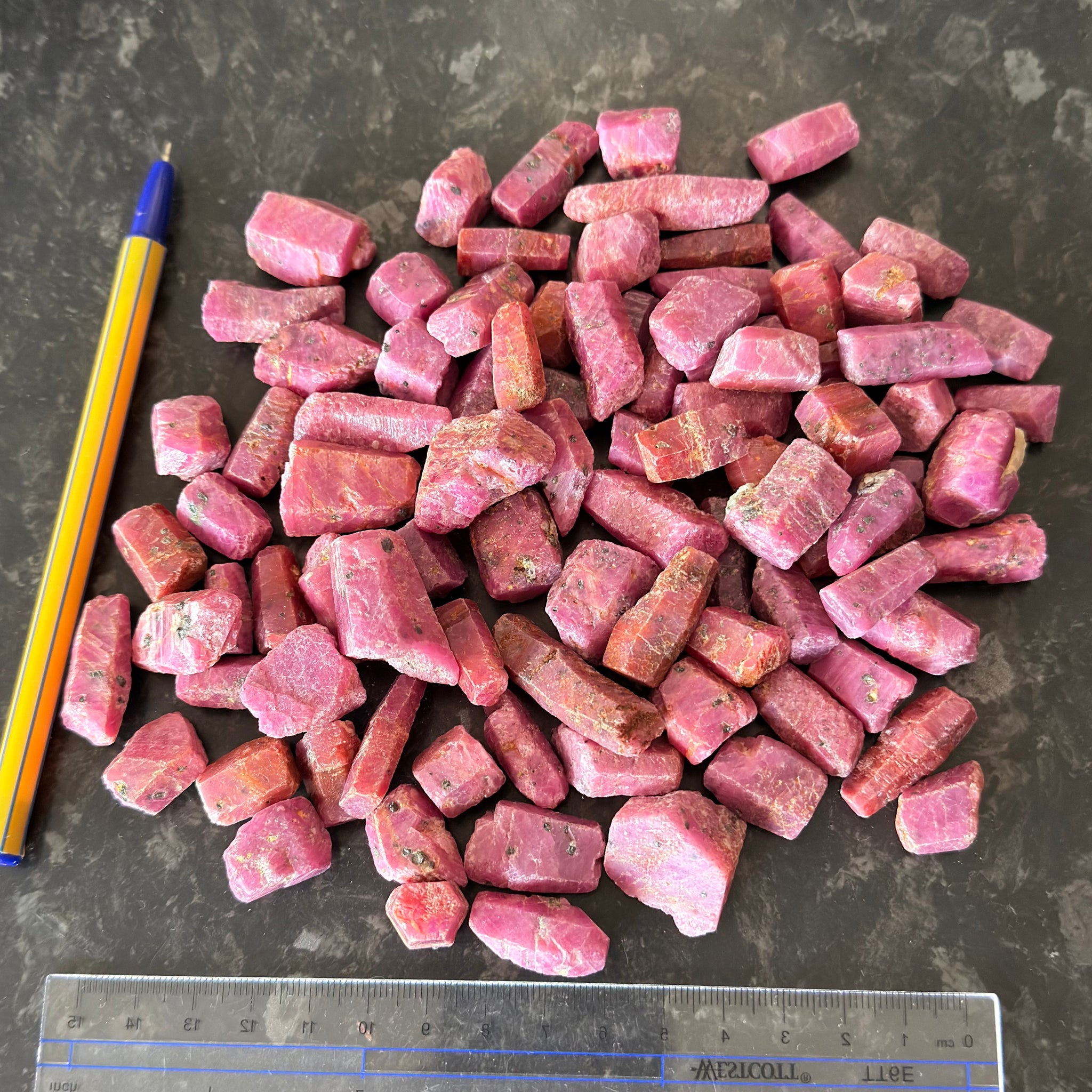 Sapphire Crystal Wholesale Lot Deal, 587.60gm, 92pcs in lot, average size is 6.38gm. Dodoma, Tanzania, Untreated Unheated. Priced at wholesale for people who want to resell