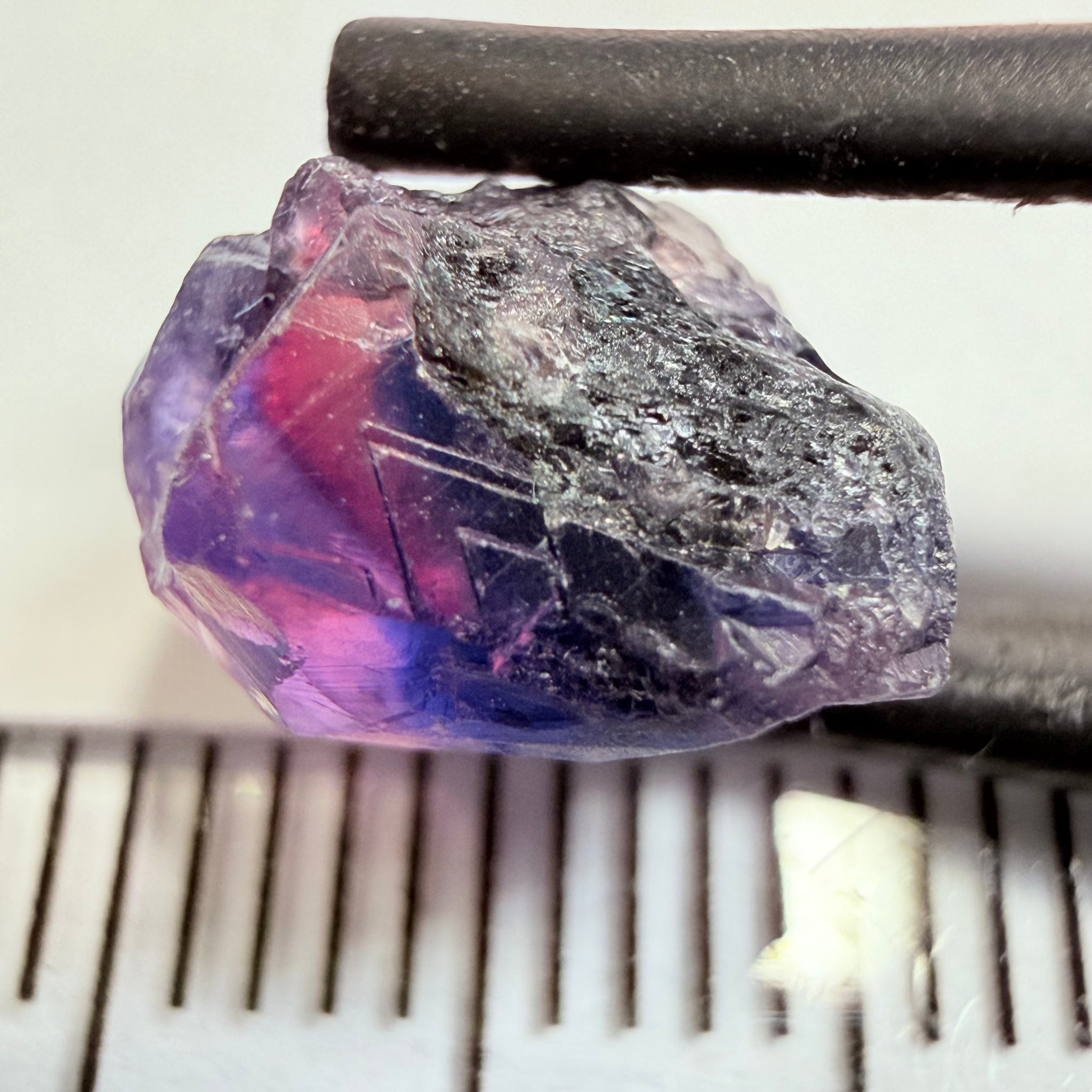 Winza Sapphire, 4.43ct, Winza, Tanzania, Untreated Unheated, not facetable, has a crack in the middle, set it in jewellery as is