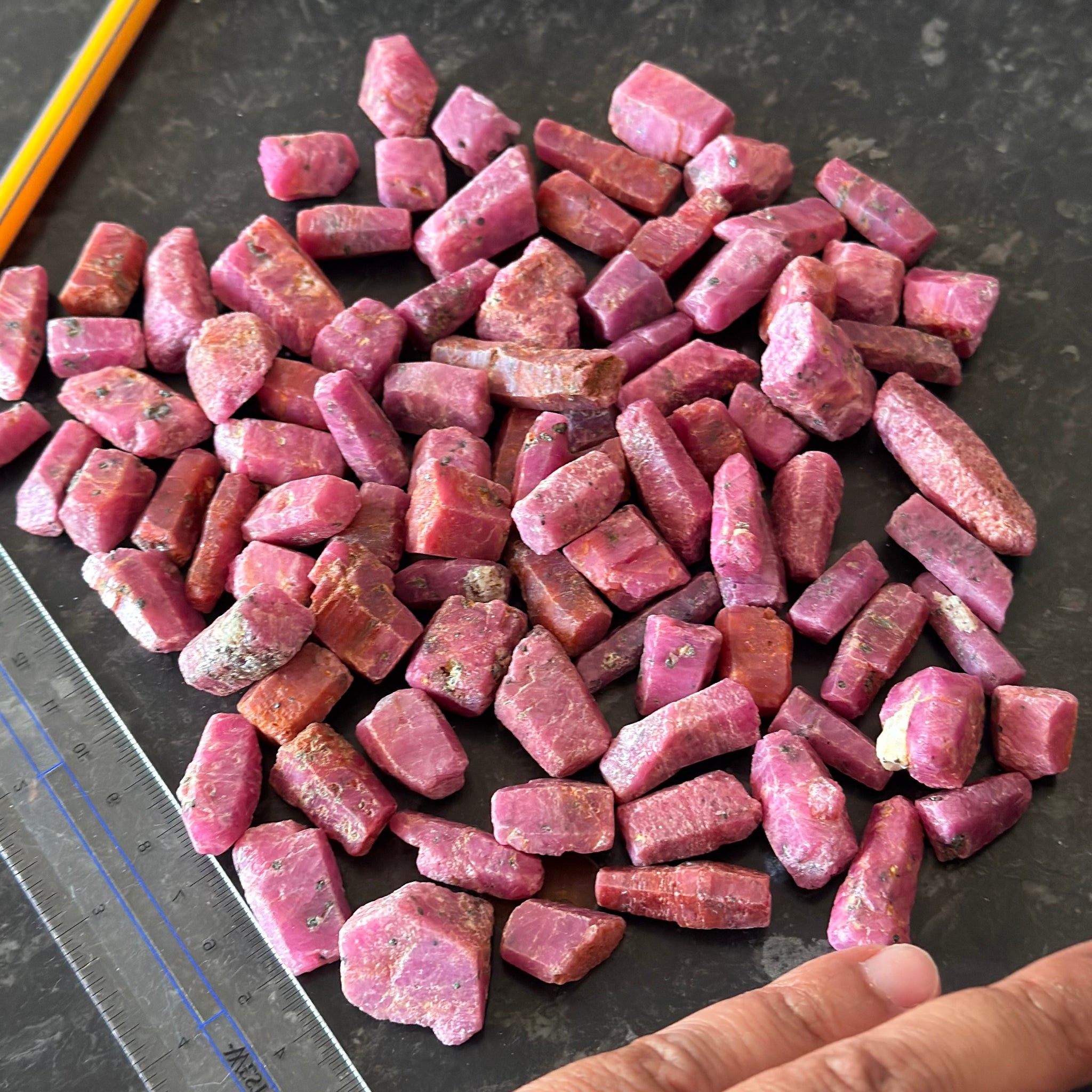 Sapphire Crystal Wholesale Lot Deal, 587.60gm, 92pcs in lot, average size is 6.38gm. Dodoma, Tanzania, Untreated Unheated. Priced at wholesale for people who want to resell