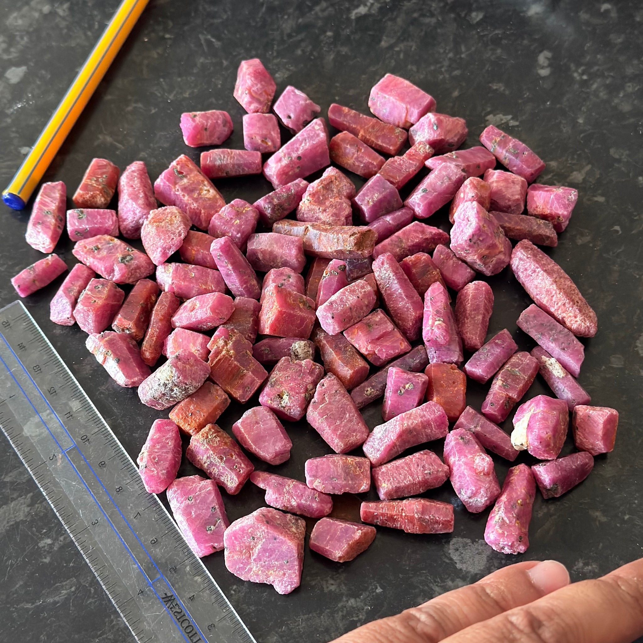 Sapphire Crystal Wholesale Lot Deal, 587.60gm, 92pcs in lot, average size is 6.38gm. Dodoma, Tanzania, Untreated Unheated. Priced at wholesale for people who want to resell