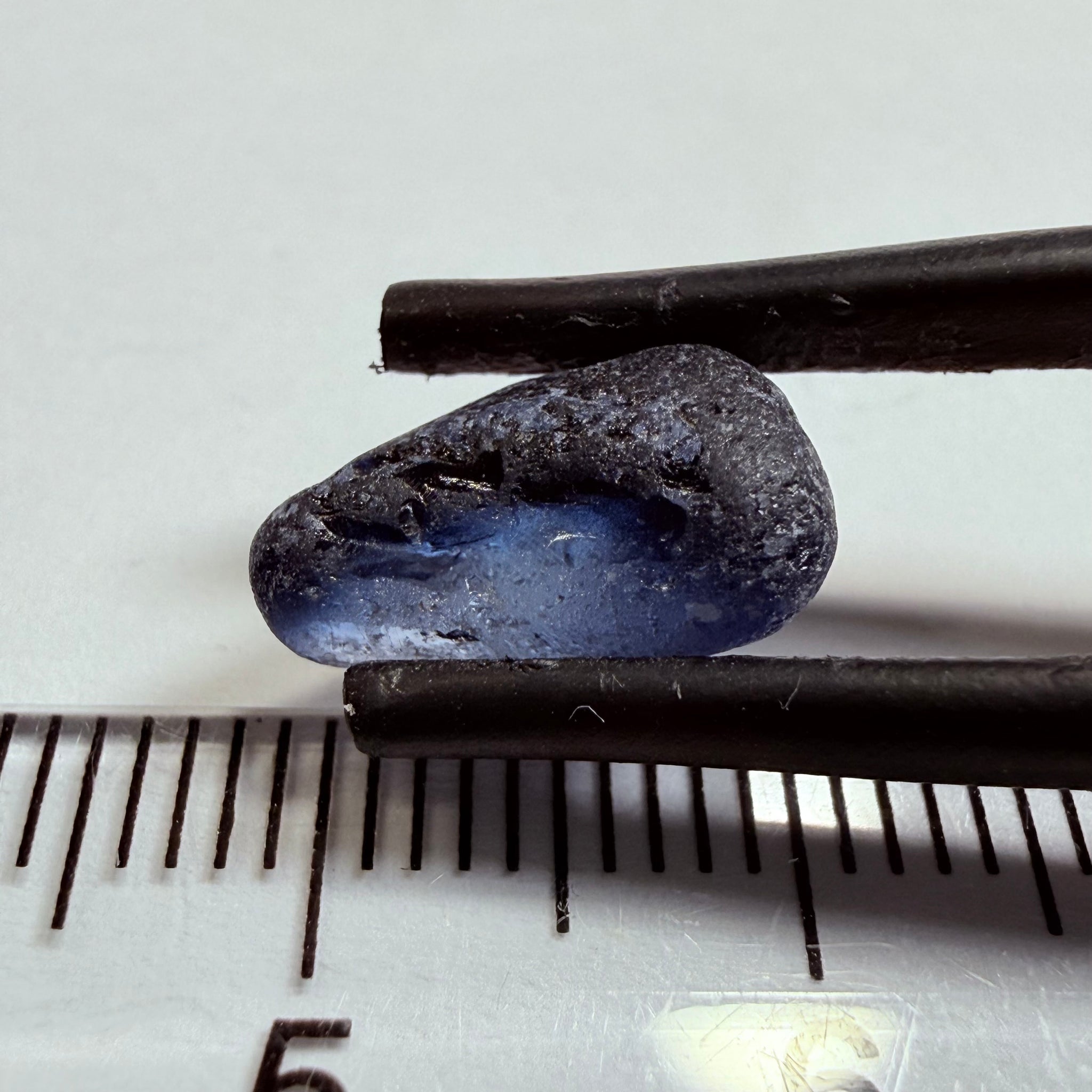 Umba Sapphire, 4.23ct, Umba, Tanzania, Untreated Unheated, some crazy zoning and beautiful trichroic colours under the dichroscope, vvs