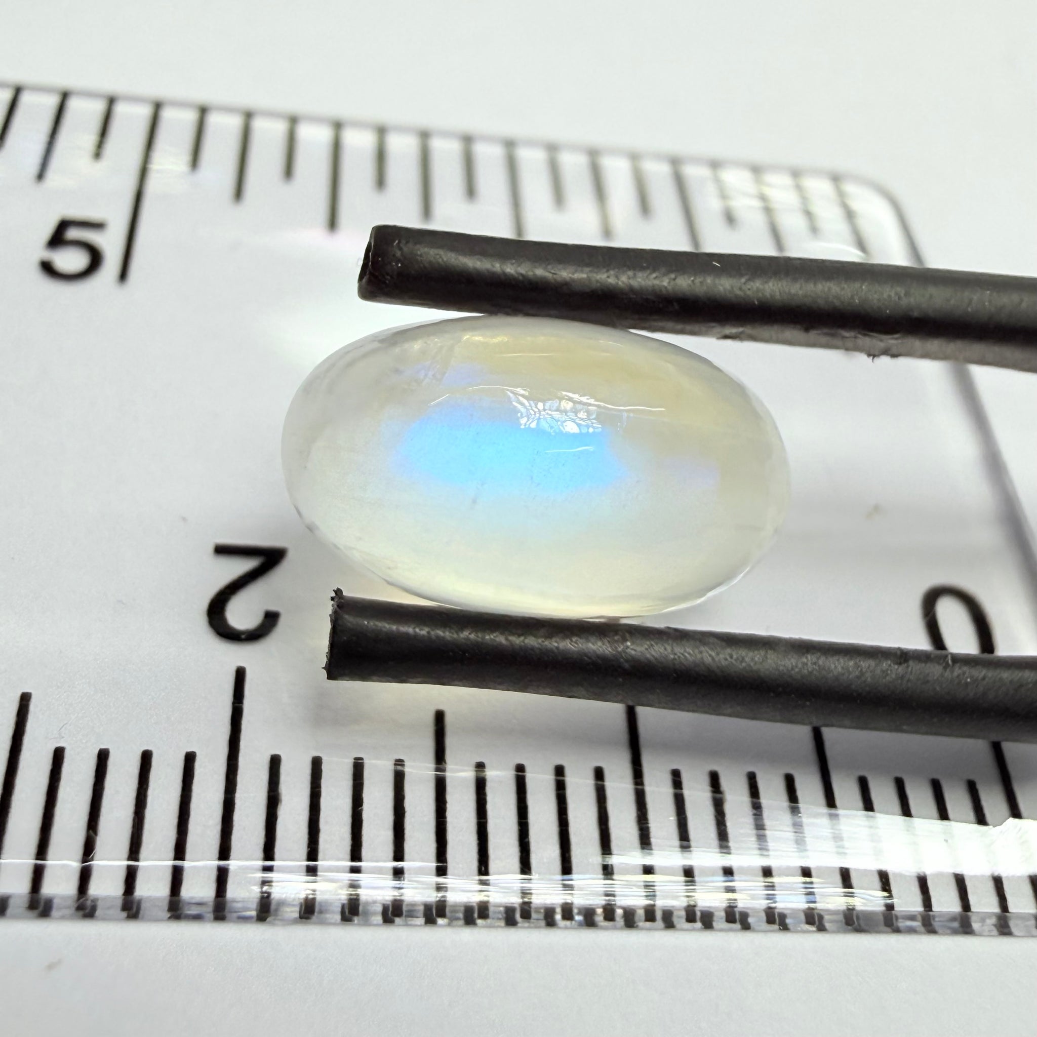 Blue Sheen Moonstone Cabochon, 4.41ct, Tanzania, Untreated Unheated