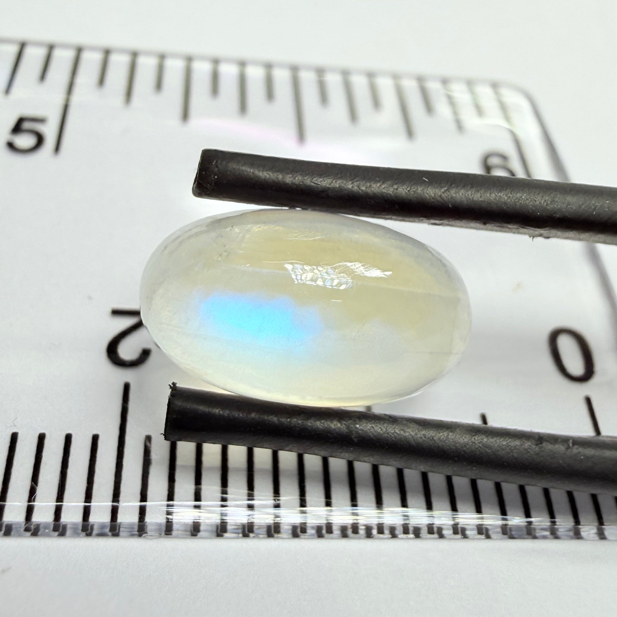 Blue Sheen Moonstone Cabochon, 4.41ct, Tanzania, Untreated Unheated