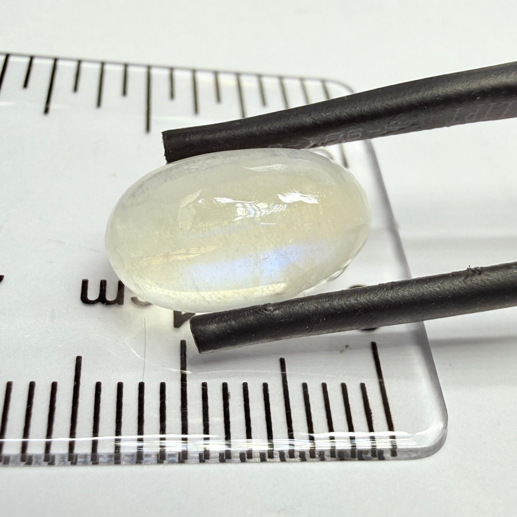 Blue Sheen Moonstone Cabochon, 4.50ct, Tanzania, Untreated Unheated