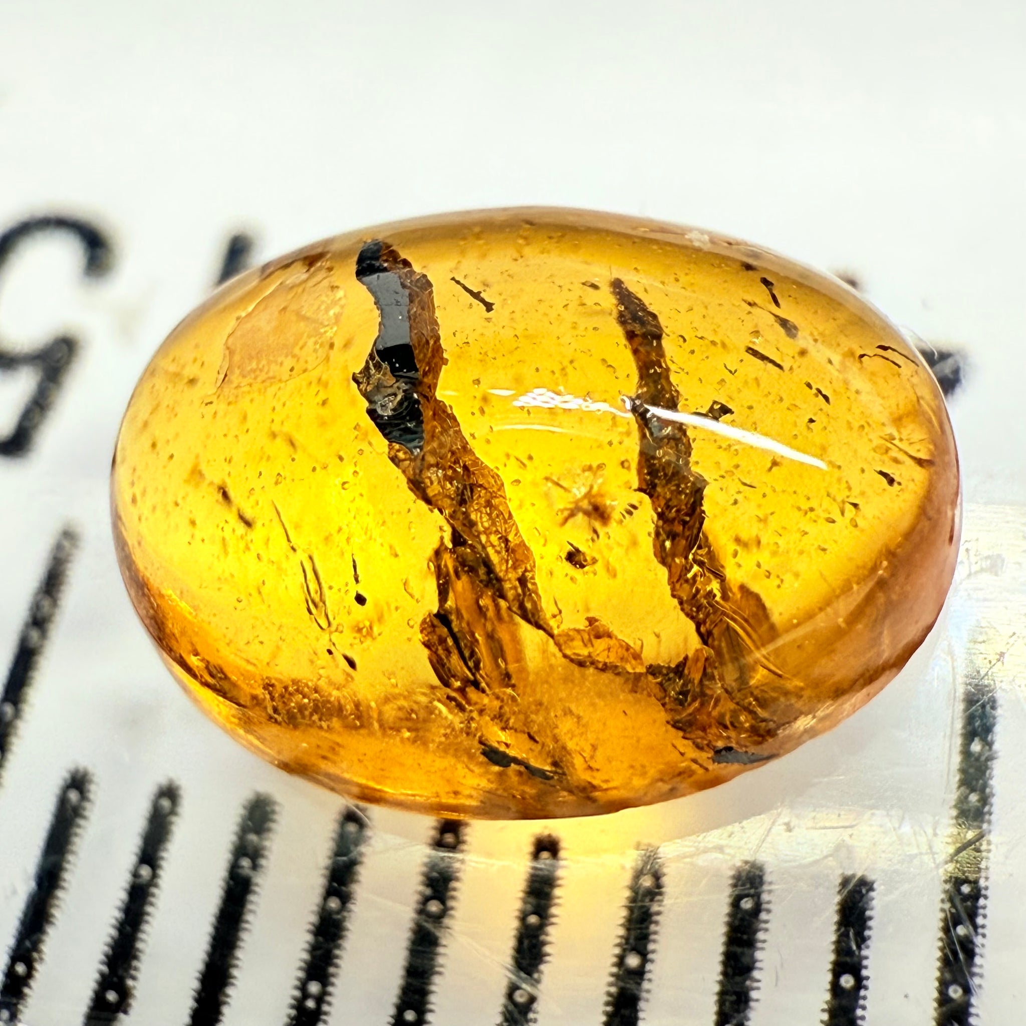 Mandarin Spessartite Cabochon, 1.89ct, Loliondo, Tanzania, Untreated Unheated, very interesting inclusions