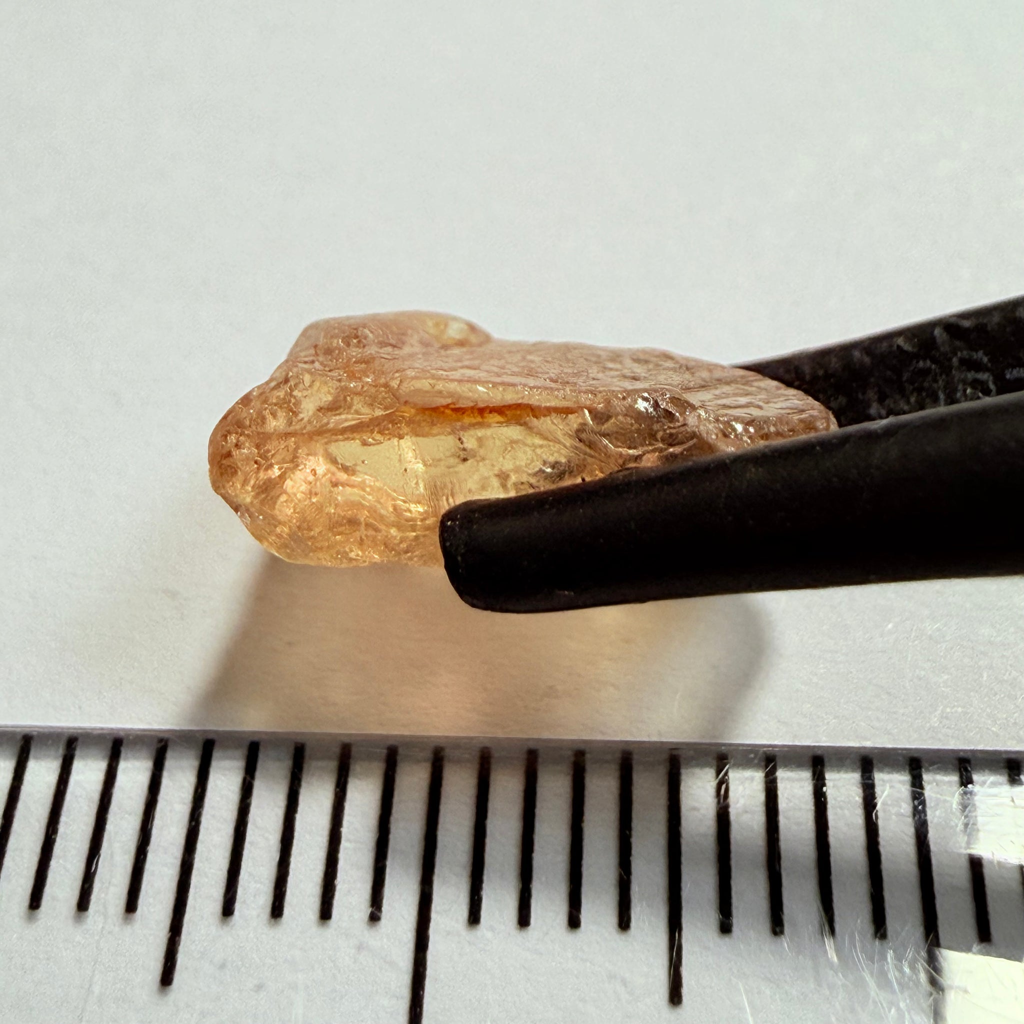 Umba Sapphire Lot, 4.81ct, Umba Valley, Tanzania, Untreated Unheated. Colour changing. Flat stone, you can cut a portrait or tablet cut from this, or set it in jewellery as is