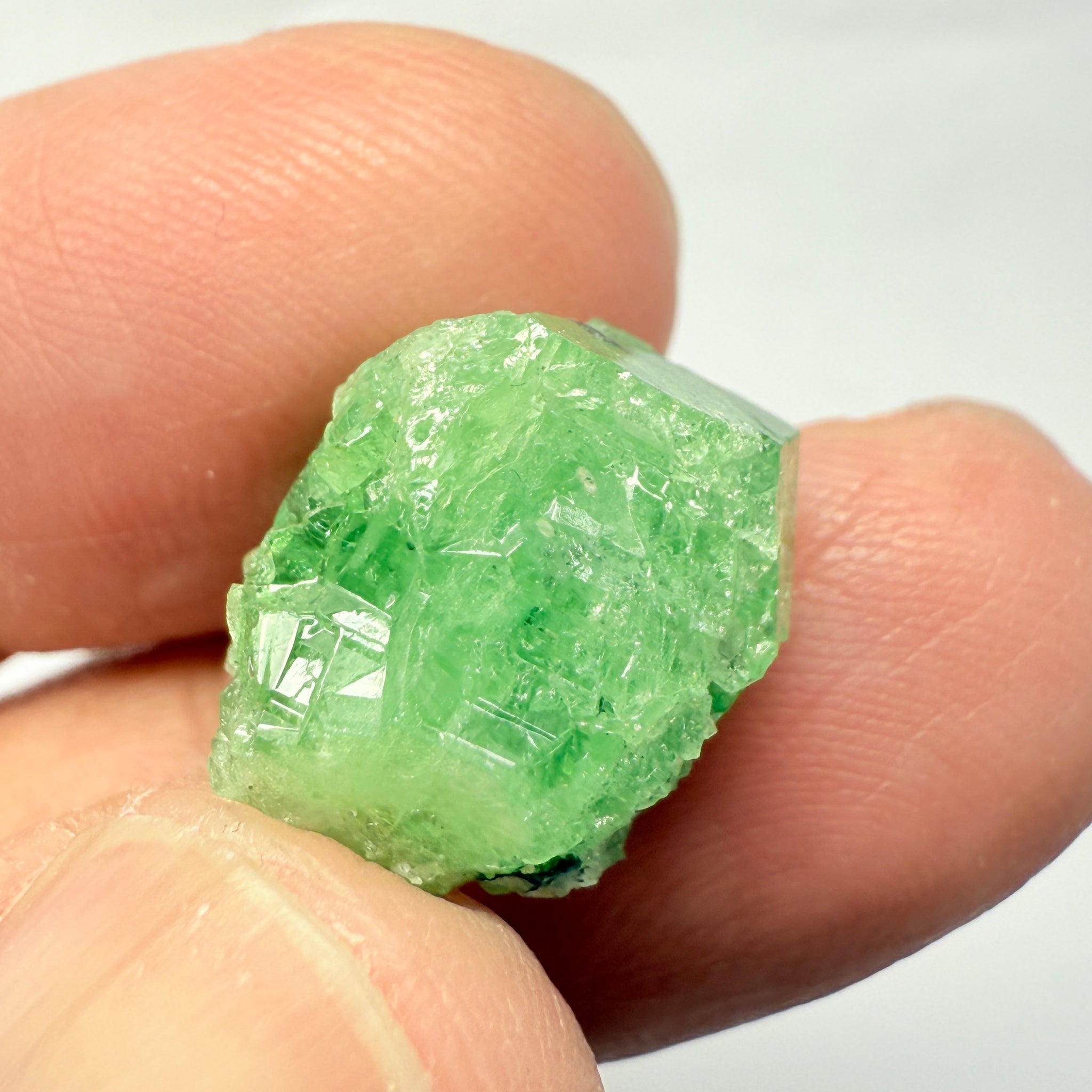 Tsavorite Crystal, 17.53ct, Merelani, Tanzania, Untreated Unheated