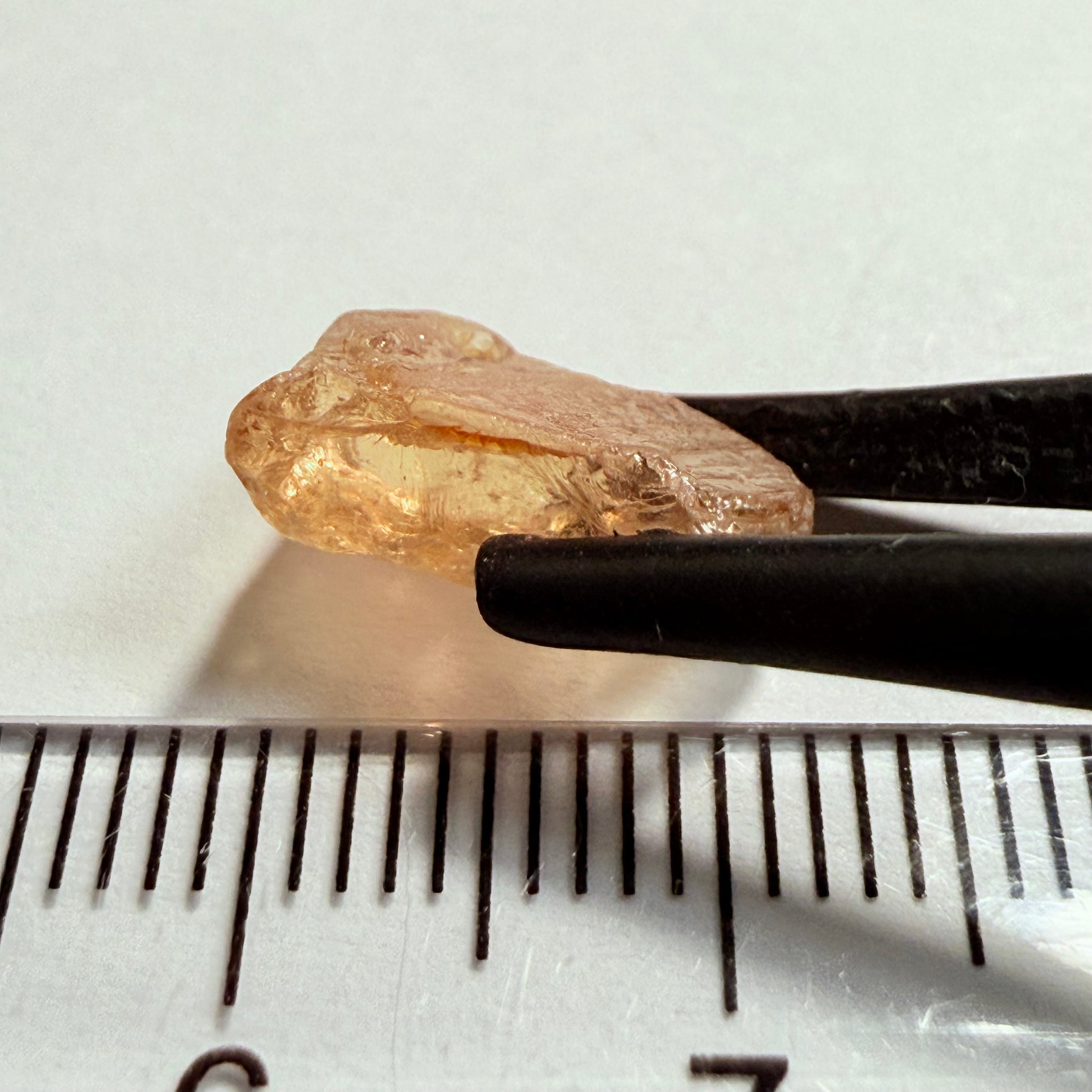 Umba Sapphire Lot, 4.81ct, Umba Valley, Tanzania, Untreated Unheated. Colour changing. Flat stone, you can cut a portrait or tablet cut from this, or set it in jewellery as is