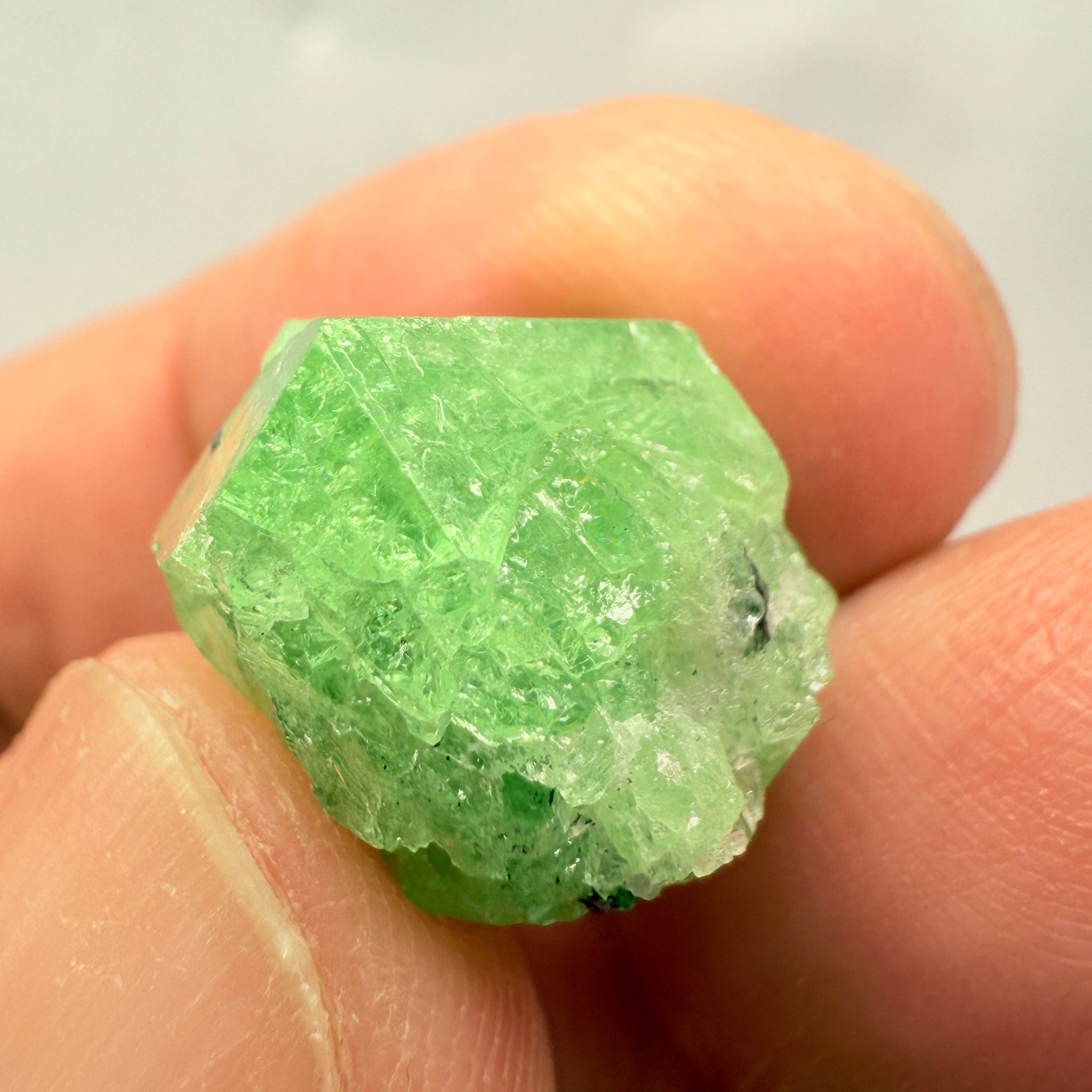 Tsavorite Crystal, 17.53ct, Merelani, Tanzania, Untreated Unheated