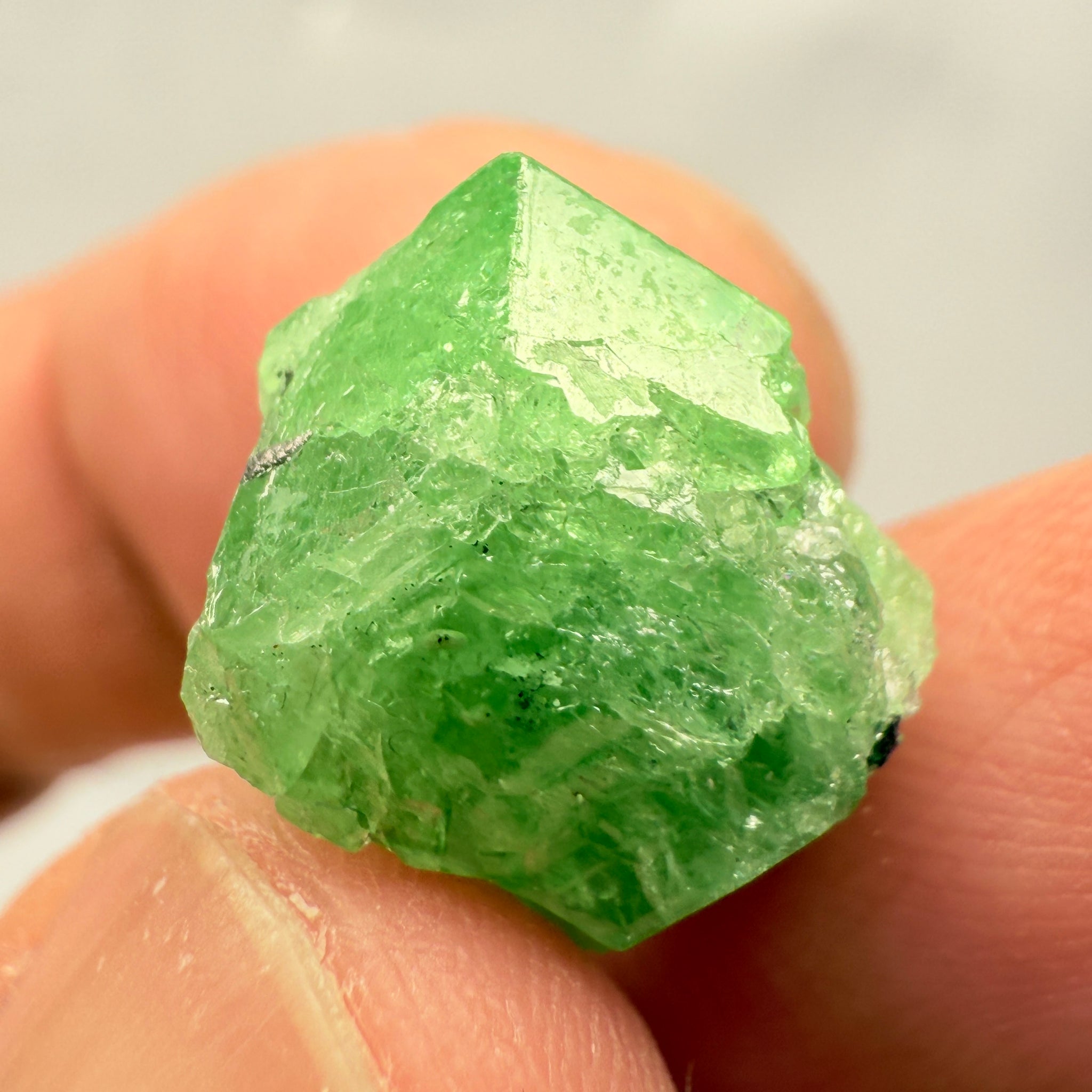 Tsavorite Crystal, 17.53ct, Merelani, Tanzania, Untreated Unheated