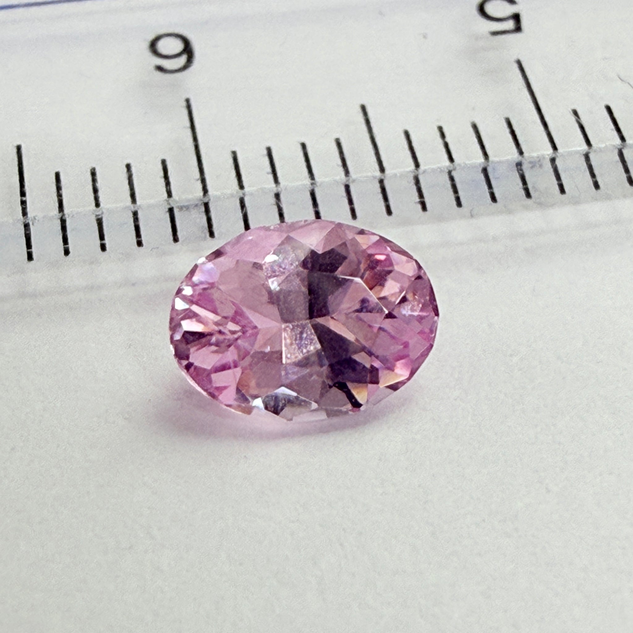 Spinel 0.83ct, Mahenge, Tanzania. Untreated Unheated