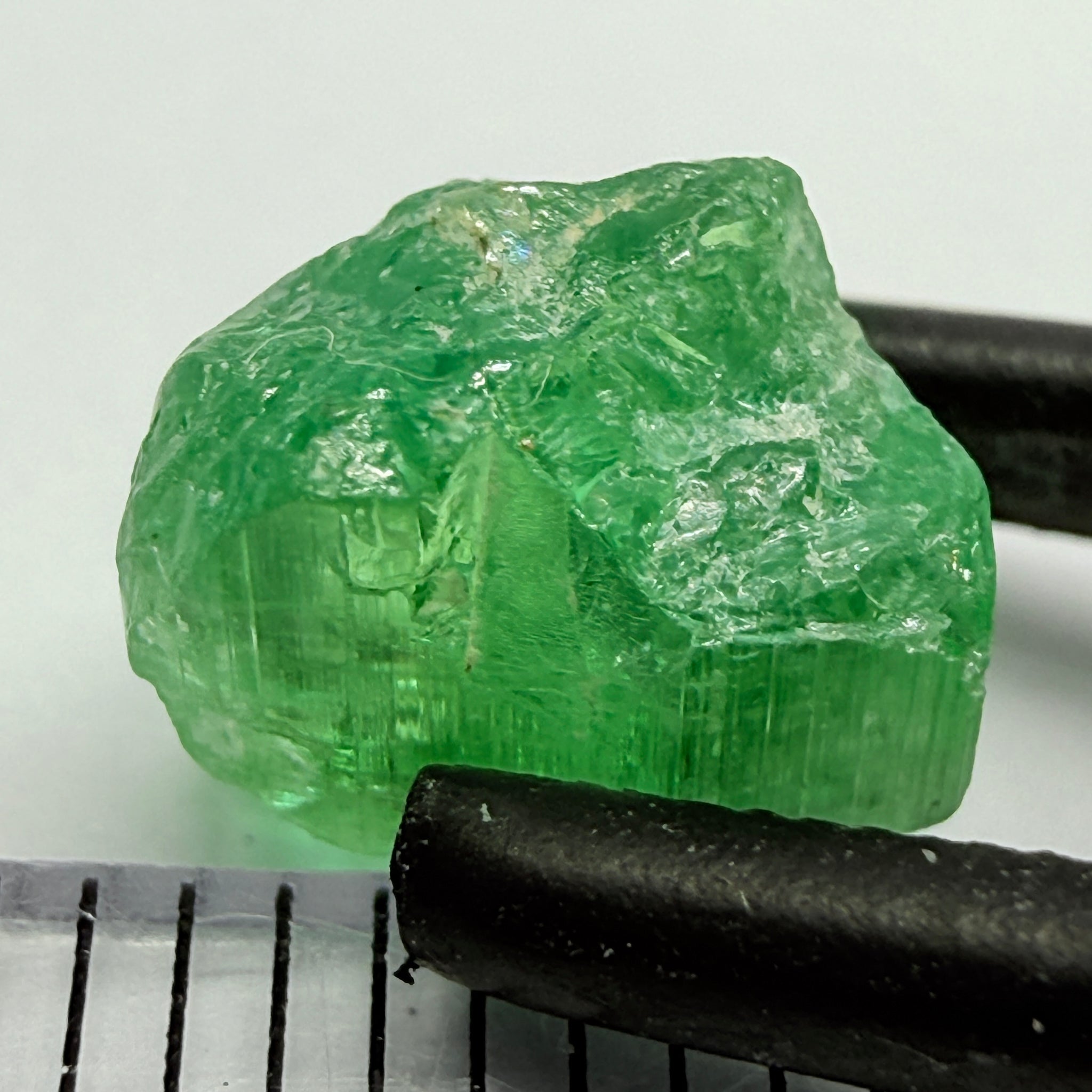 Tourmaline, 2.97ct, Tanzania, Untreated Unheated, has a large inclusion but you may be able to cut with inclusion