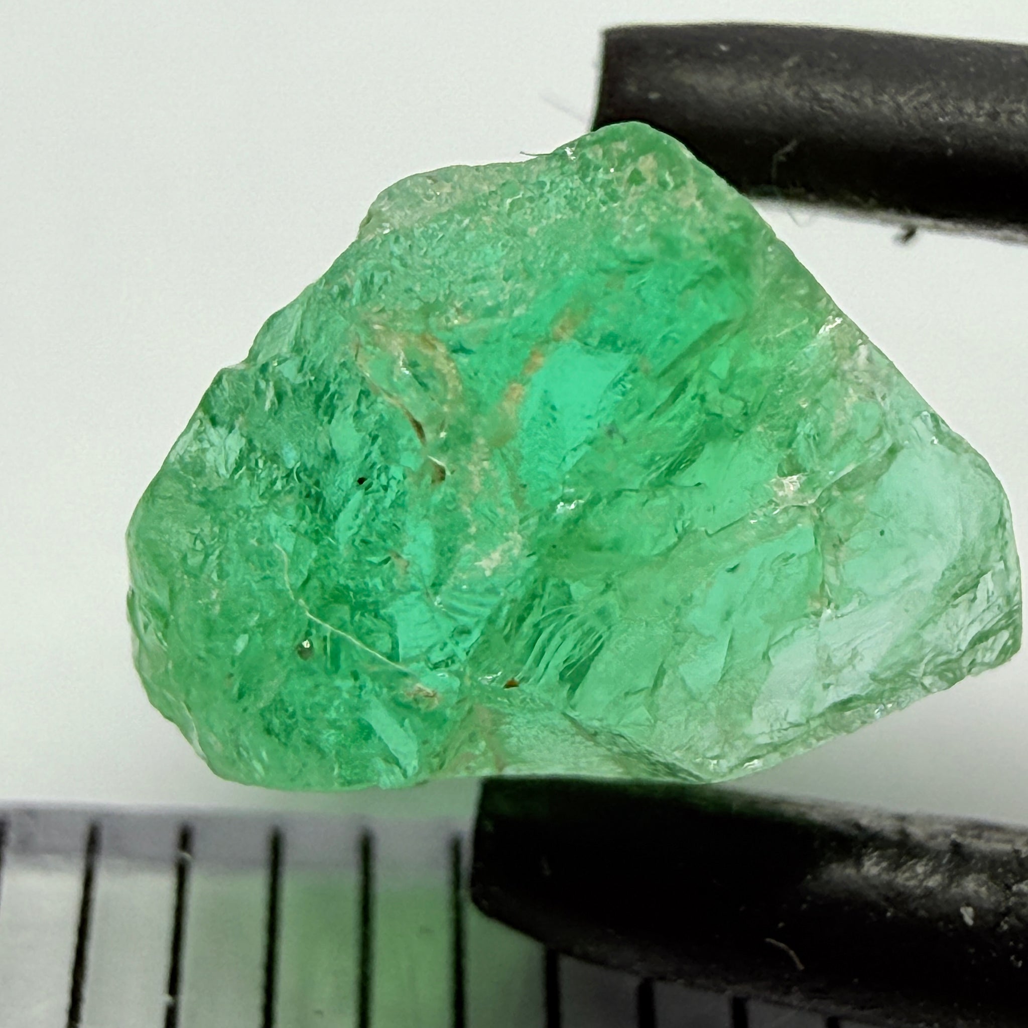 Tourmaline, 2.97ct, Tanzania, Untreated Unheated, has a large inclusion but you may be able to cut with inclusion