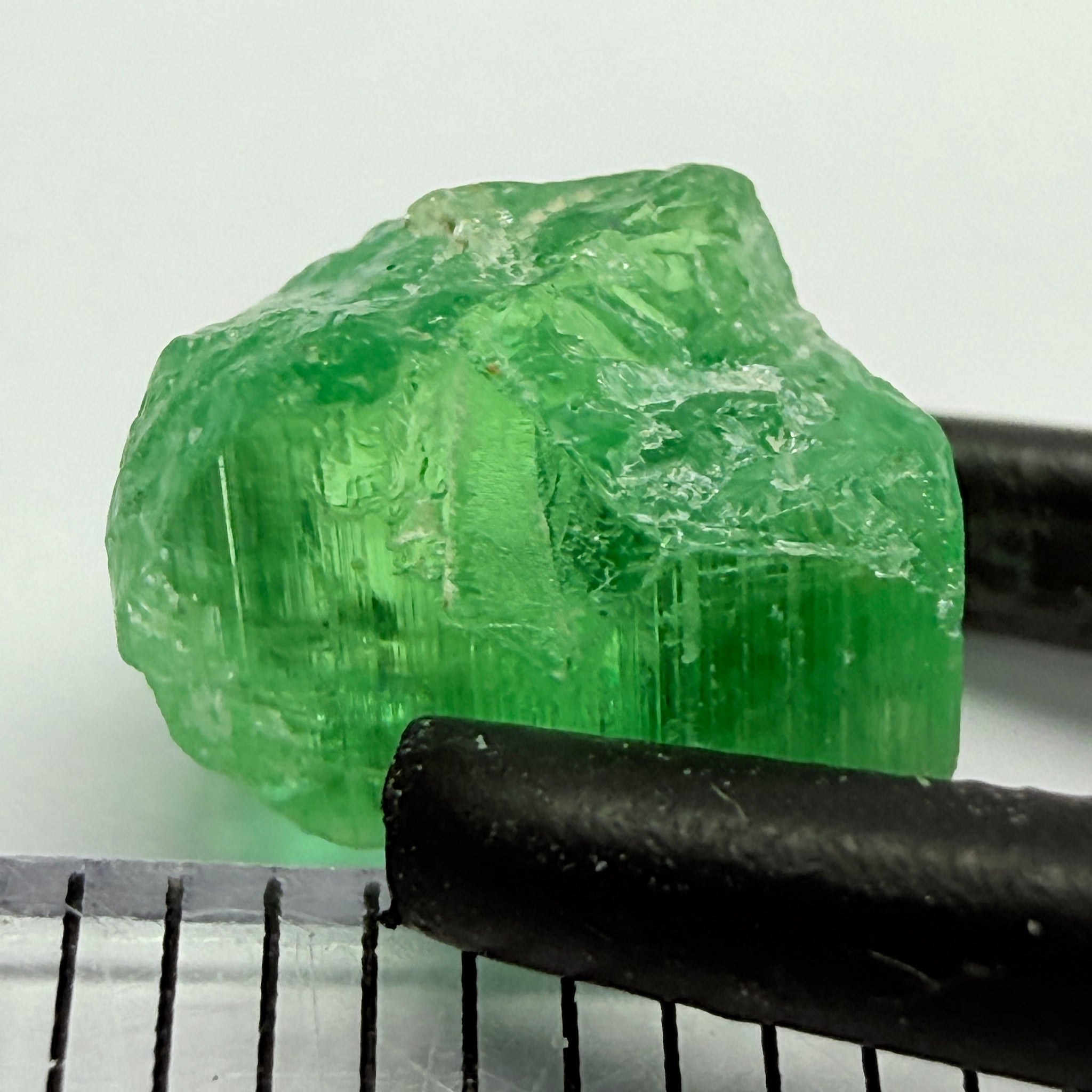 Tourmaline, 2.97ct, Tanzania, Untreated Unheated, has a large inclusion but you may be able to cut with inclusion