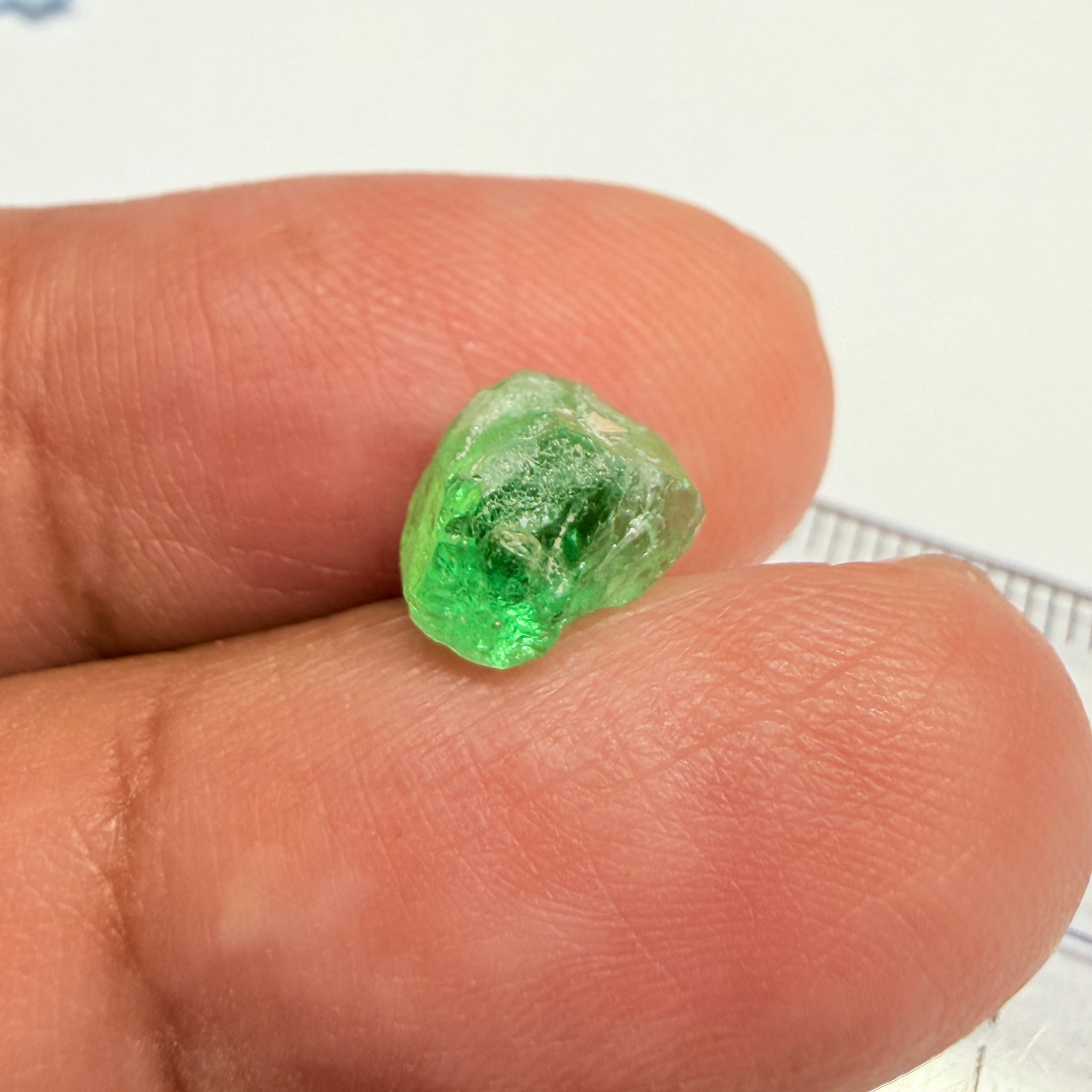 Tourmaline, 2.97ct, Tanzania, Untreated Unheated, has a large inclusion but you may be able to cut with inclusion