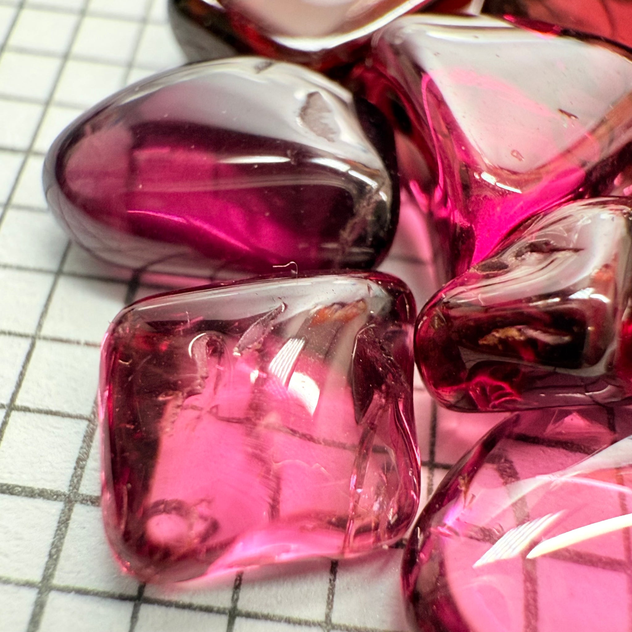 Mix Tanzanian Garnet Lot, Freeform Cabochons, 27.68ct, from multiple areas in Tanzania, Untreated Unheated, great for designers getting creative, very high polish, excellent transparency. 10 pc lot, 2.7ct av.