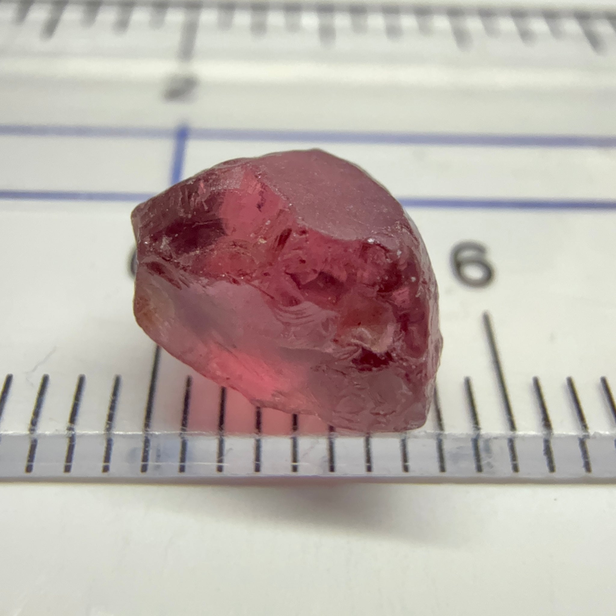 Rhodolite Garnet Colour Shifting, 3.49ct, Umba, Tanzania, Untreated Untreated. vvs-if