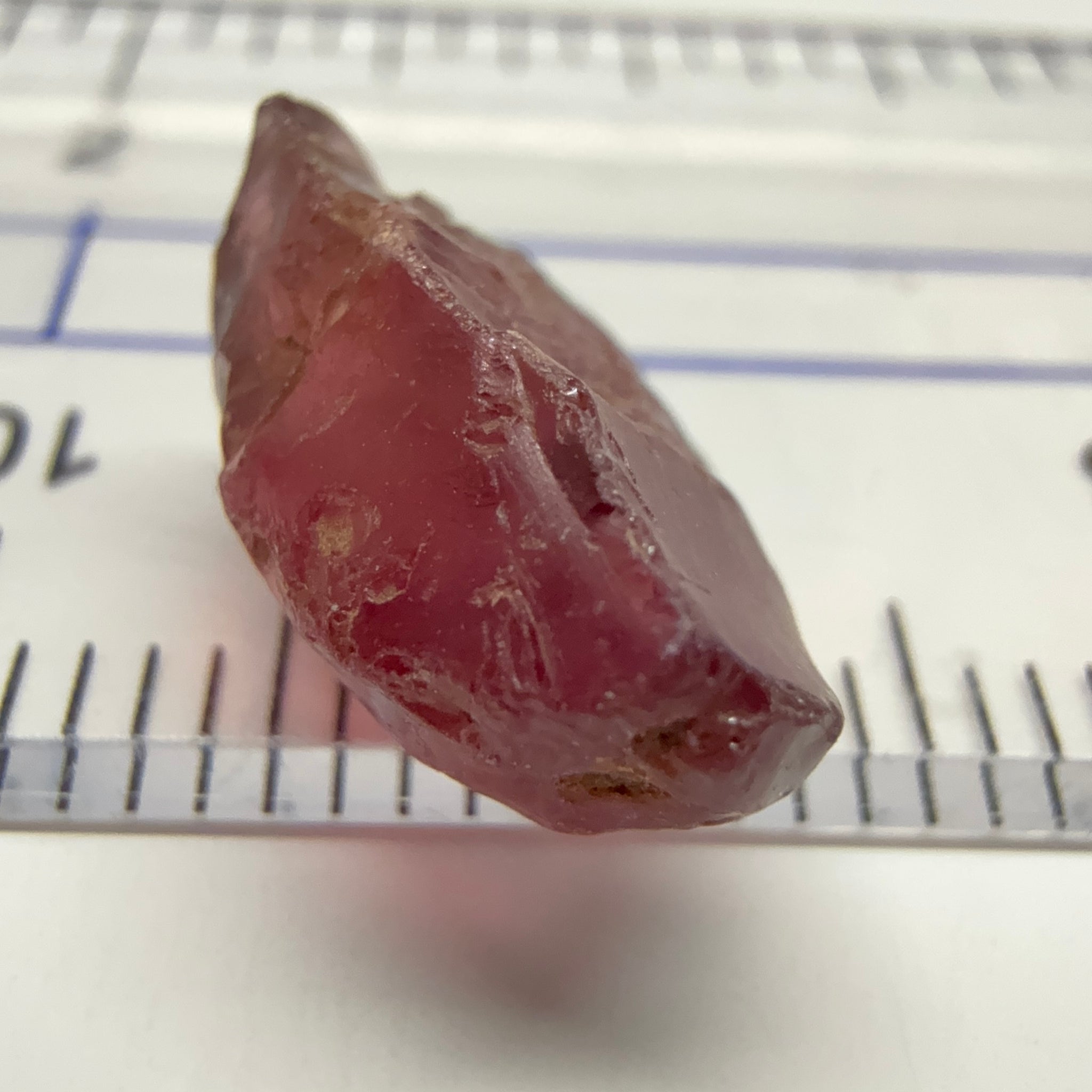 Rhodolite Garnet Colour Shifting, 5.32ct, Umba, Tanzania, Untreated Untreated. A very large spot on the outside going a few mm in