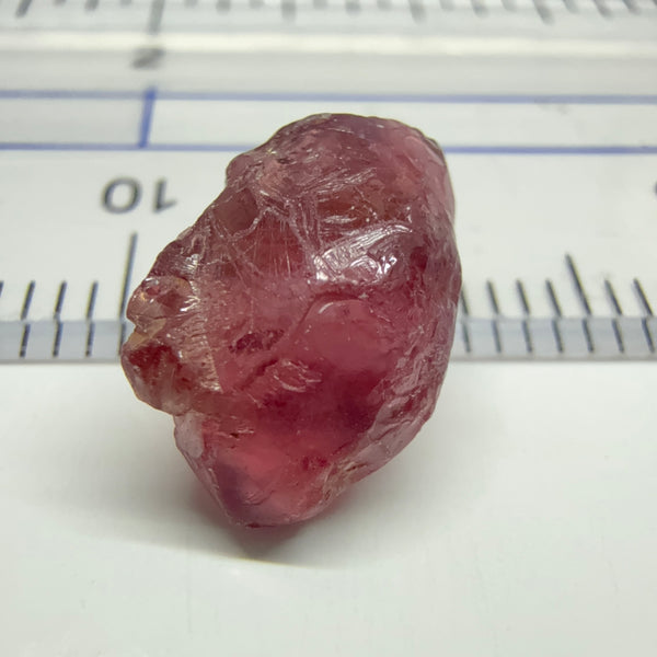 Rhodolite Garnet Colour Shifting, 5.74ct, Umba, Tanzania, Untreated Untreated. Slight issues on the outside, will come off on faceting, rest vvs