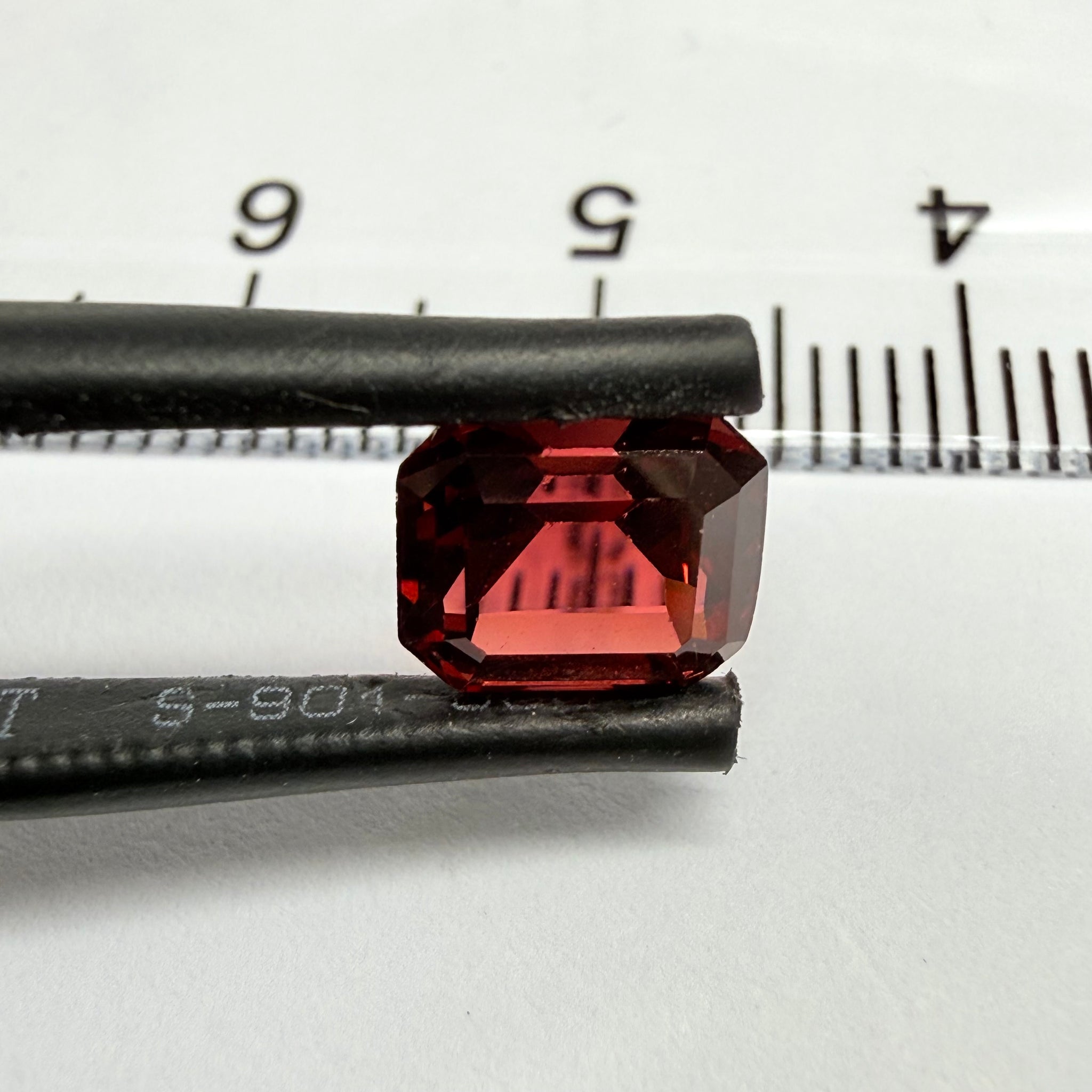 Umba Garnet, 1.91ct, Umba Valley, Tanzania, Untreated Unheated