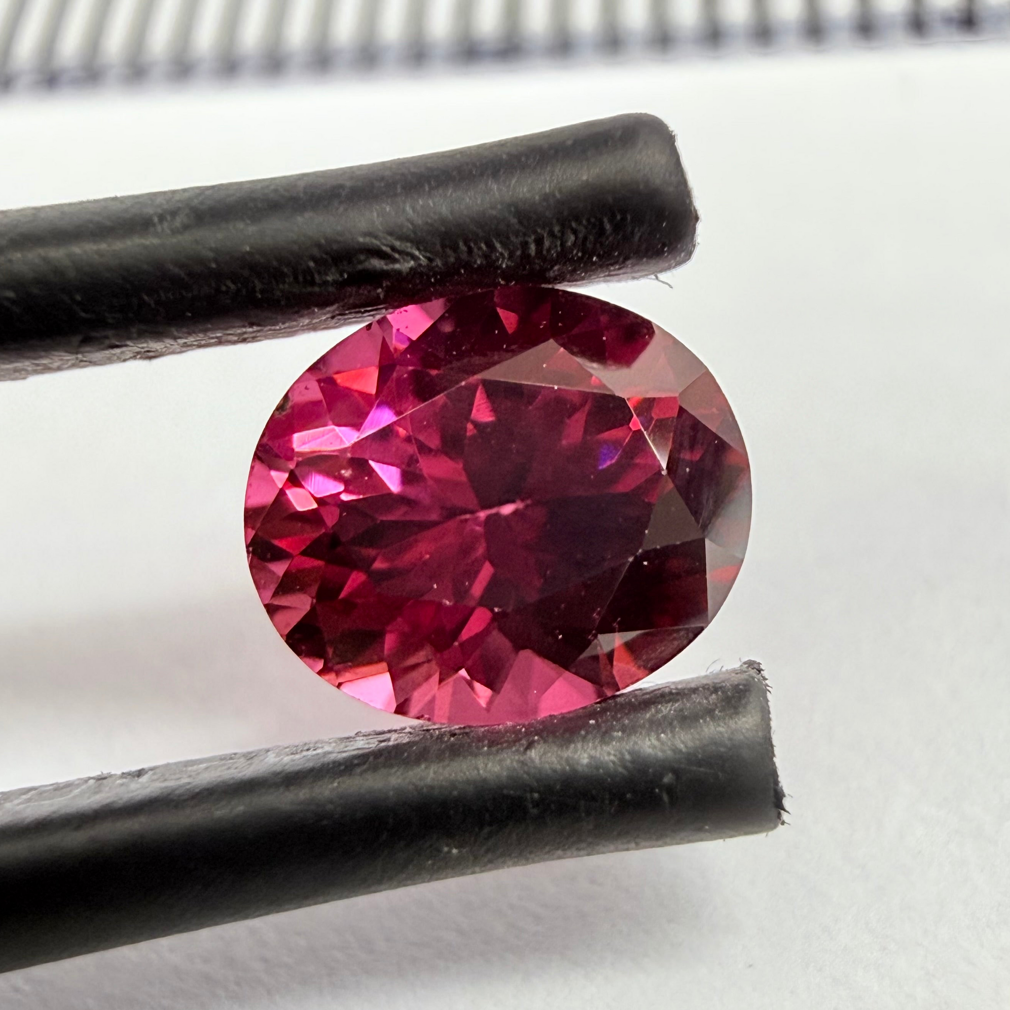 Rhodolite Garnet, 0.88ct, Umba Valley, Tanzania, Untreated Unheated