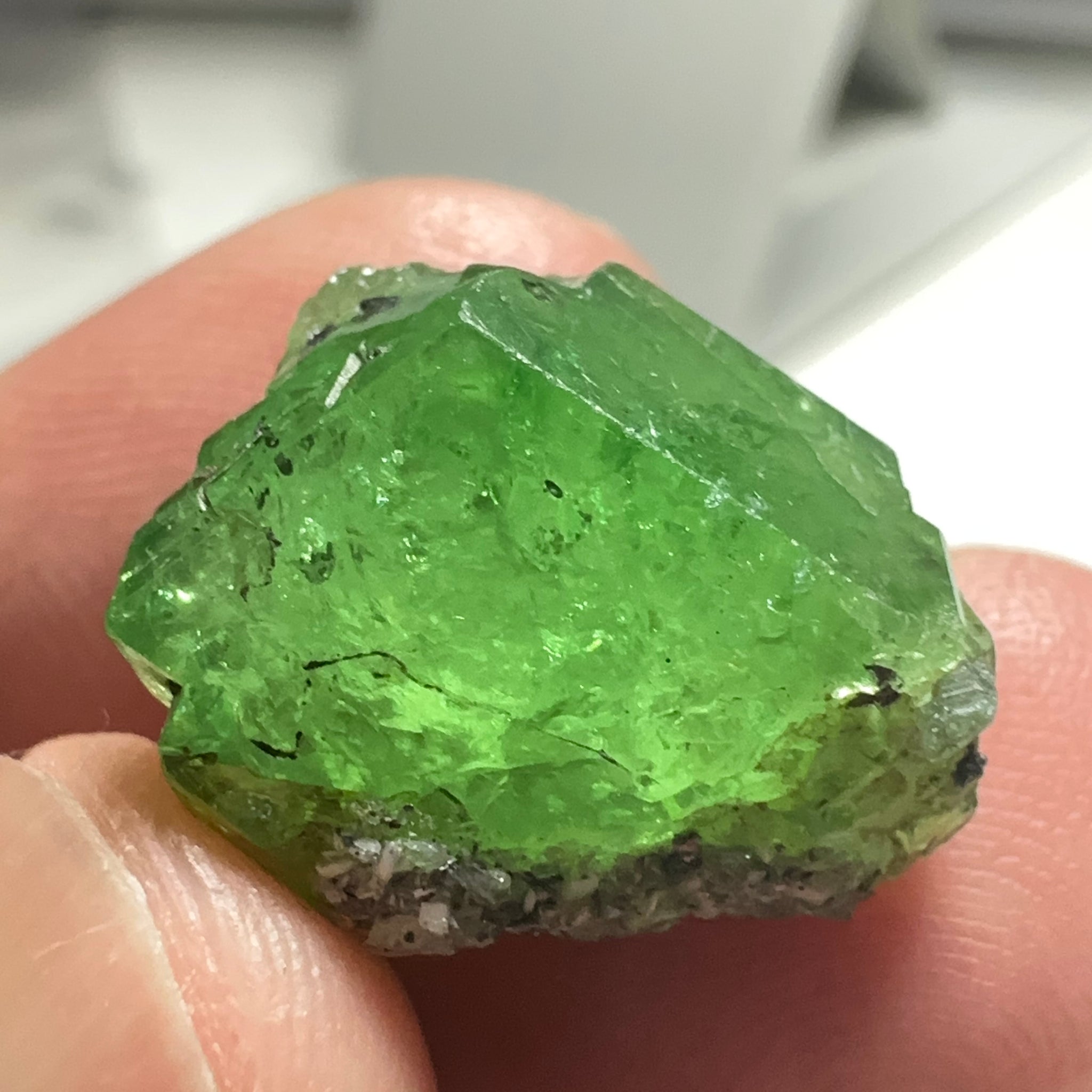 Tsavorite Garnet Crystal, 27.04ct, Merelani, Tanzania, Untreated Unheated