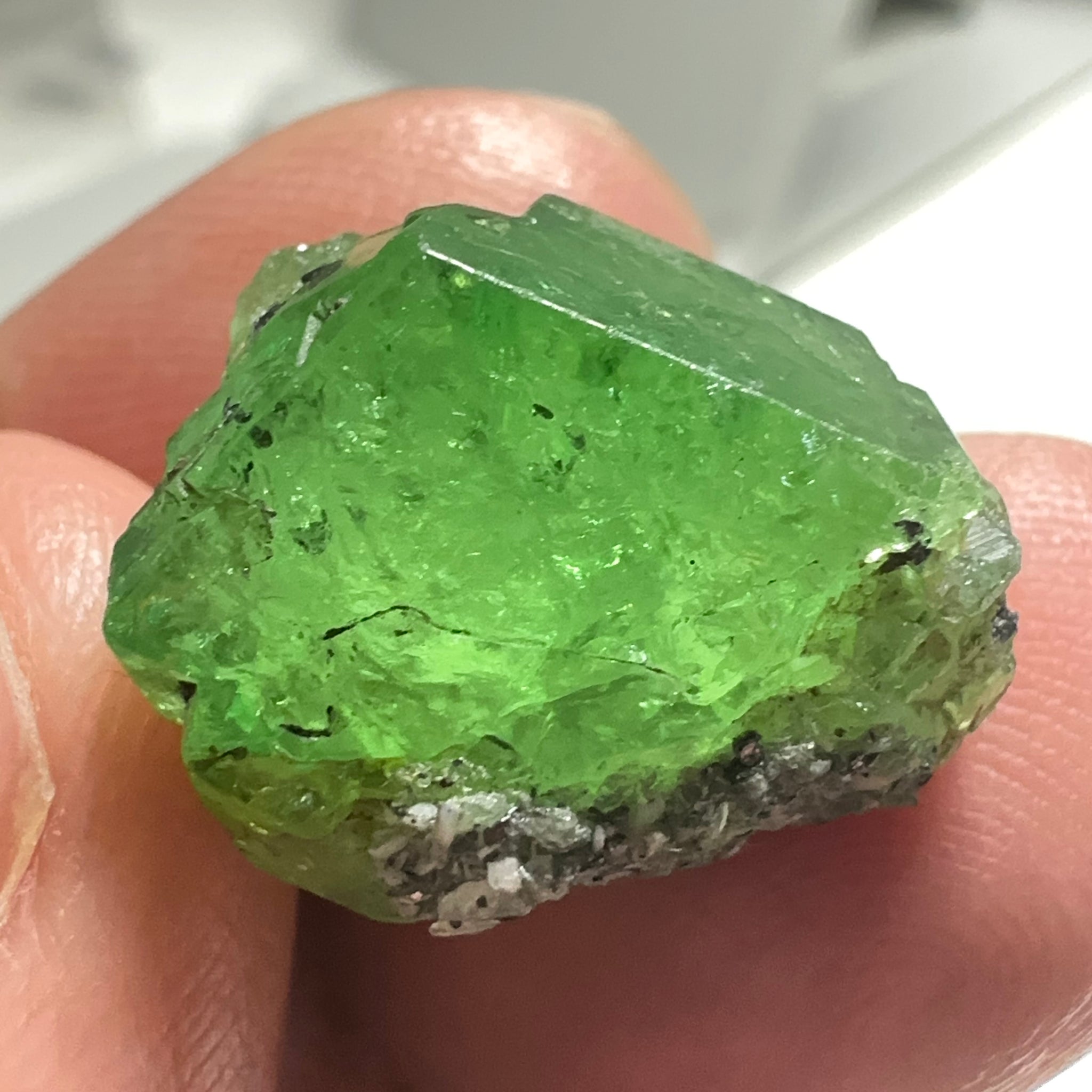 Tsavorite Garnet Crystal, 27.04ct, Merelani, Tanzania, Untreated Unheated