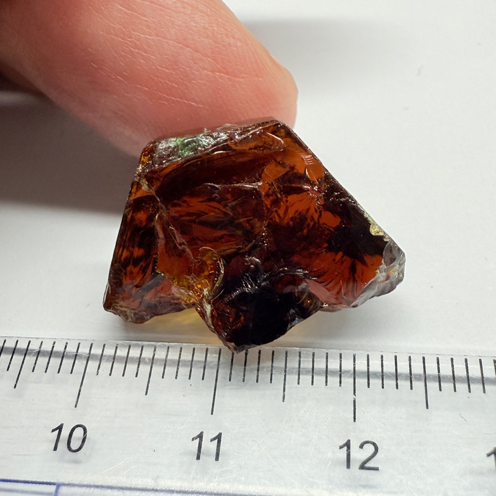 Tourmaline, 26.07ct, Morogoro, Tanzania, Untreated Unheated, vvs-if with some cracks on the outside skin, flat shape, good for setting as is in jewellery