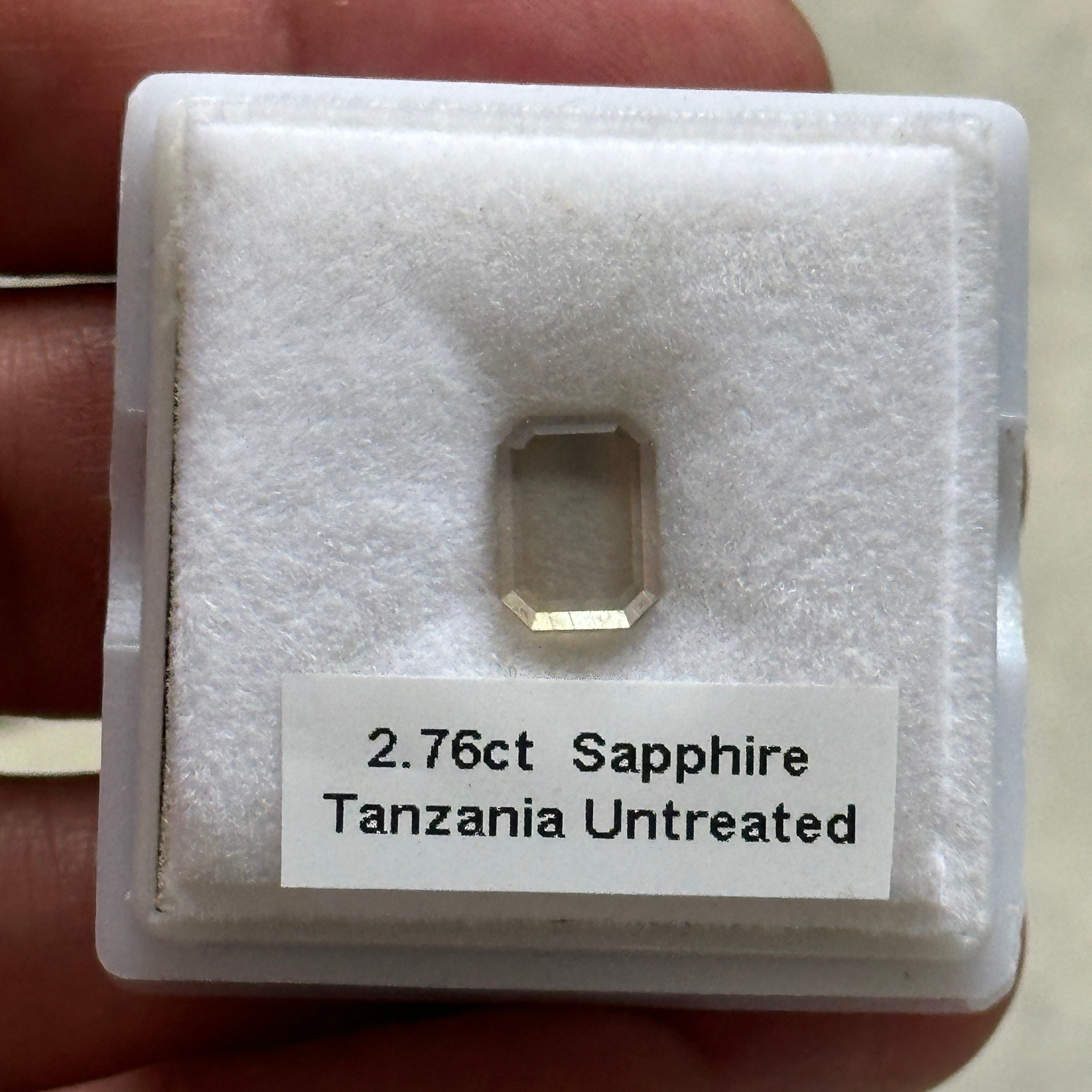 2.76ct Sapphire, Umba, Tanzania, Untreated Unheated. Precision Portrait Cut. Beautiful parallel needles going through, rare.