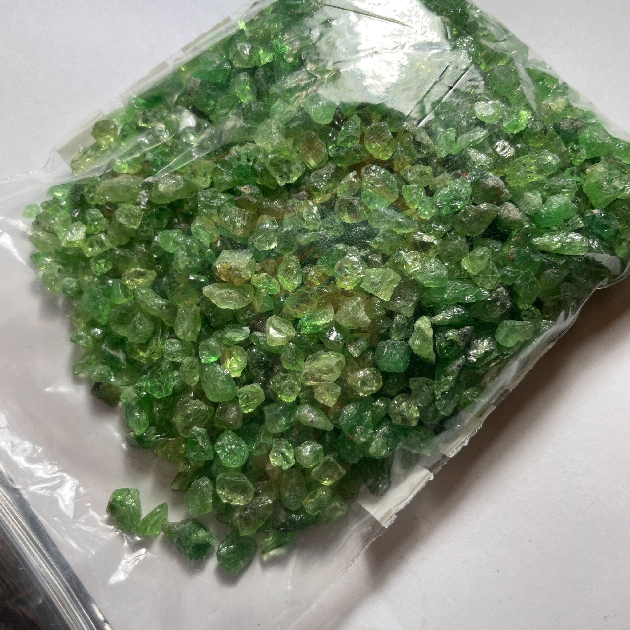 278Gm / 1390Ct Tsavorite Garnet Lot. Tanzania. Cab To Bead Grade Lot