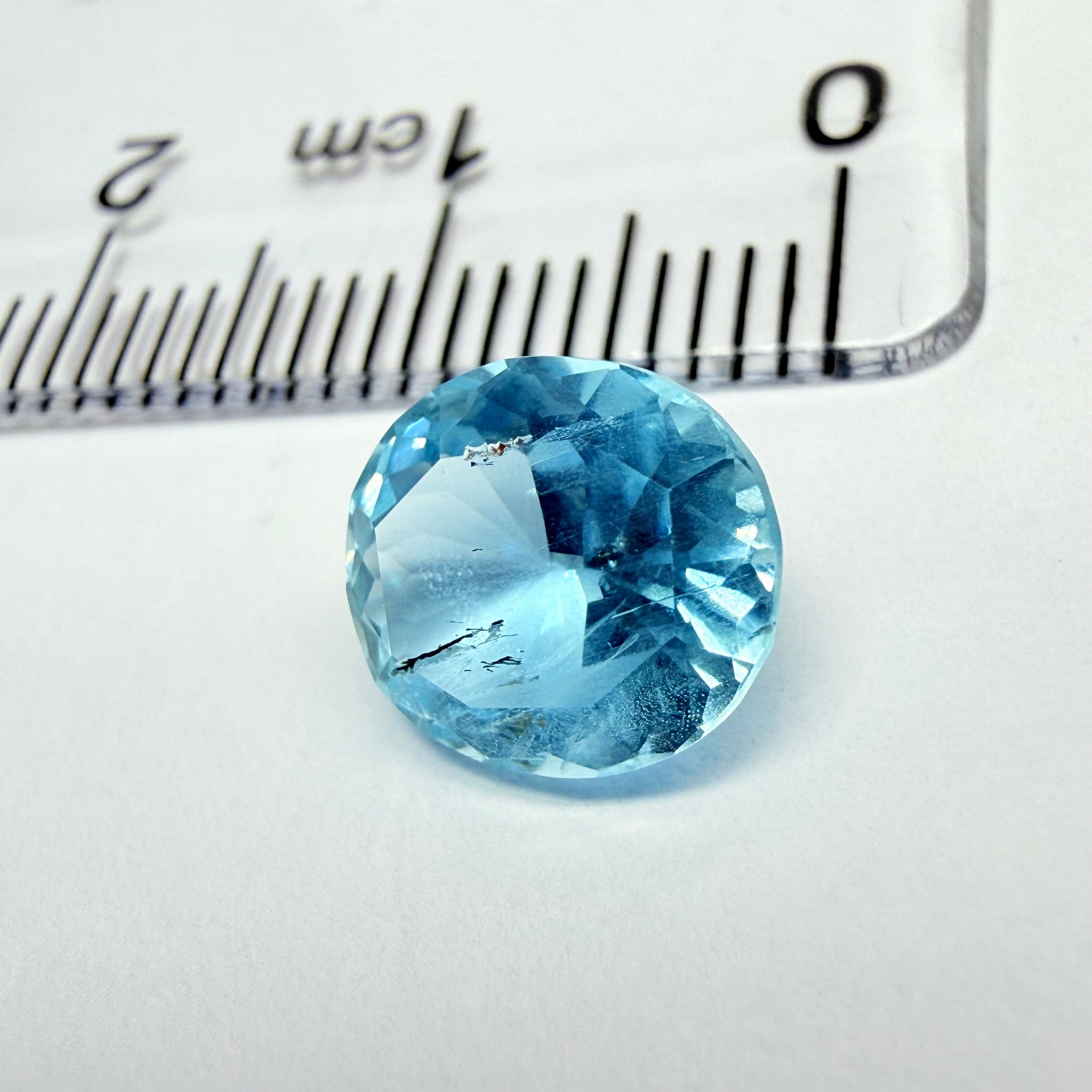 Aquamarine, 1.92ct, Tanzania, Untreated Unheated, inclusion on the table, see the next photo closeup