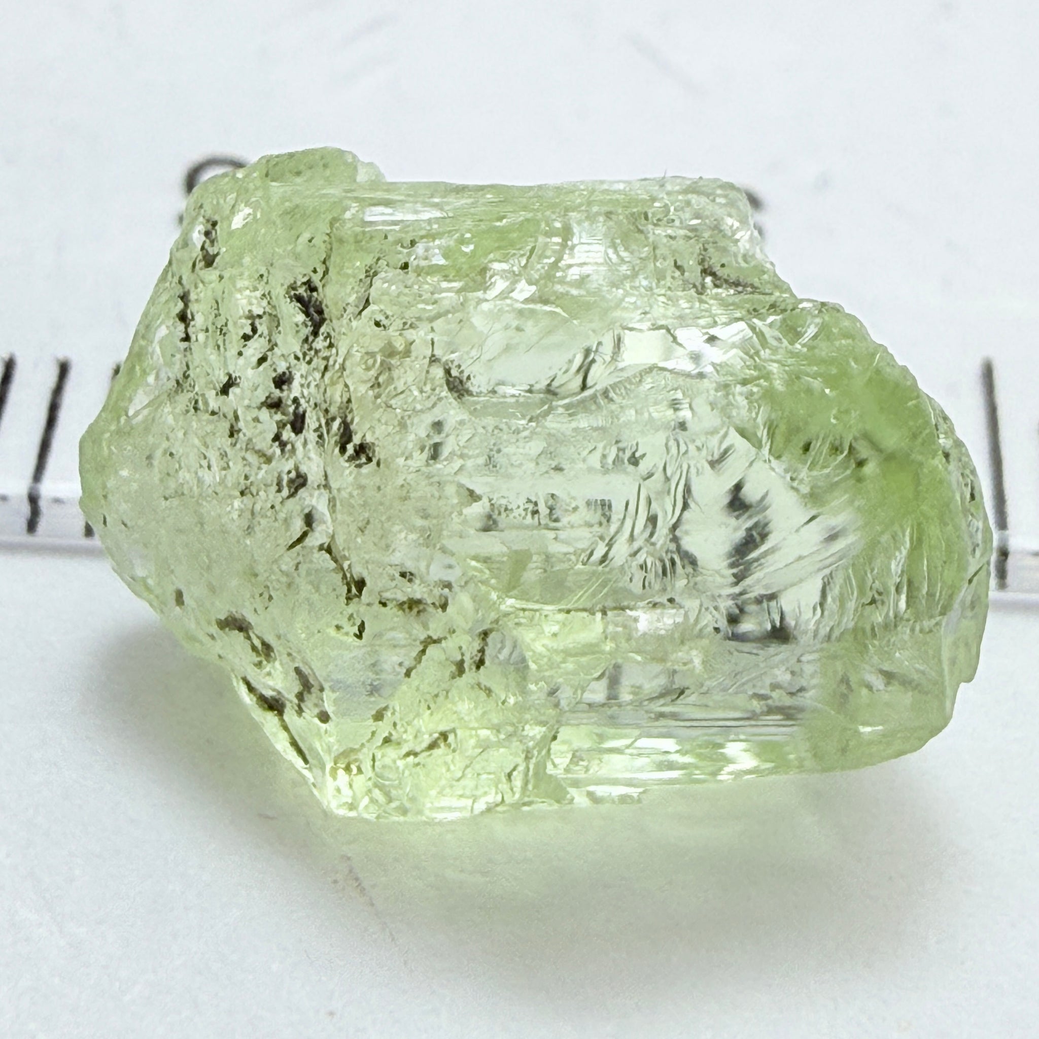 Diopside, 9.40ct, Merelani Hills, Tanzania, Untreated Unheated, slight issue on the outside skin on one end, going 1mm in parallel to the outside crystal face, will come off on faceting, rest is vvs-if