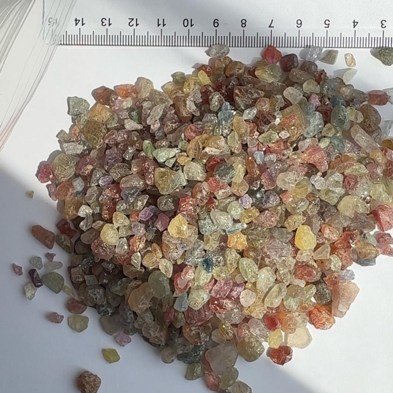 Umba Sapphire Lot, 335.50gm / 1677.50ct, Umba Valley, Tanzania, Untreated Unheated. Not for faceting, but great for small cabs, setting in jewellery, polishing and art. Pics and vids are in direct sunlight. About US$3.5/gm