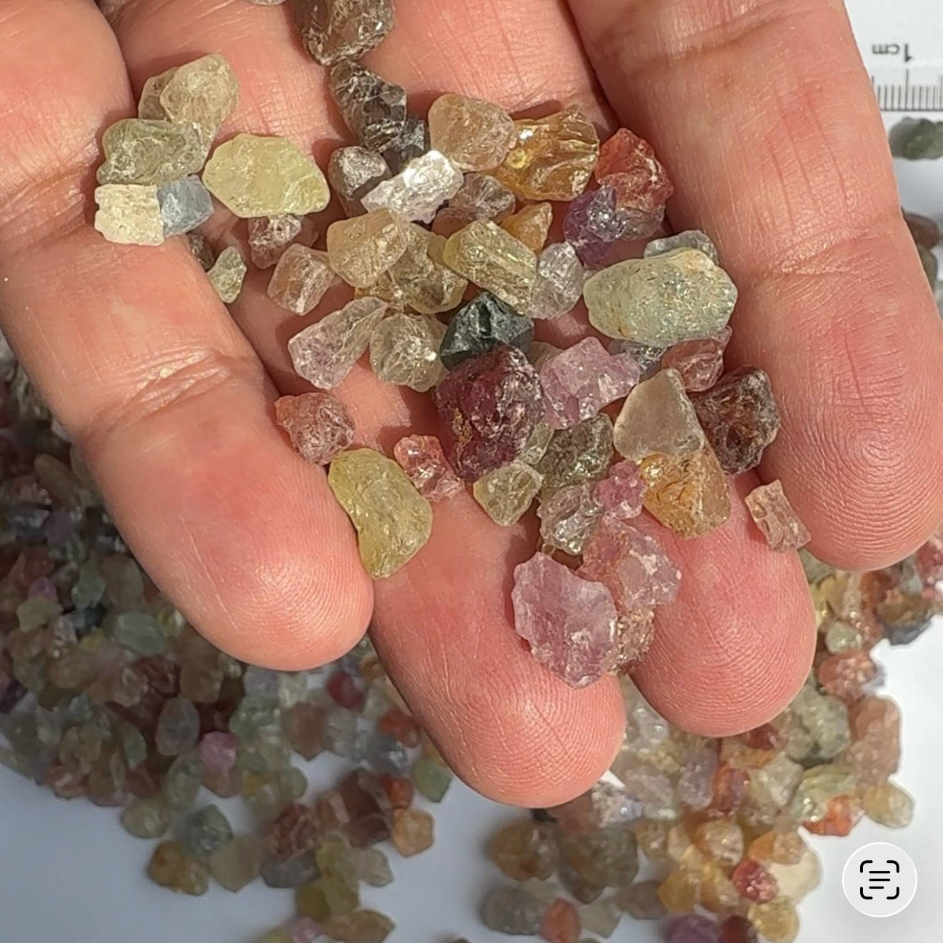 Umba Sapphire Lot, 335.50gm / 1677.50ct, Umba Valley, Tanzania, Untreated Unheated. Not for faceting, but great for small cabs, setting in jewellery, polishing and art. Pics and vids are in direct sunlight. About US$3.5/gm