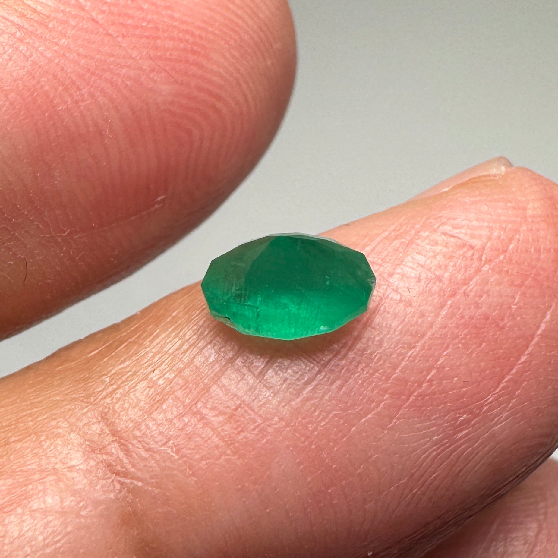 Emerald, 0.84ct, Tanzania, No Oil, Untreated Unheated