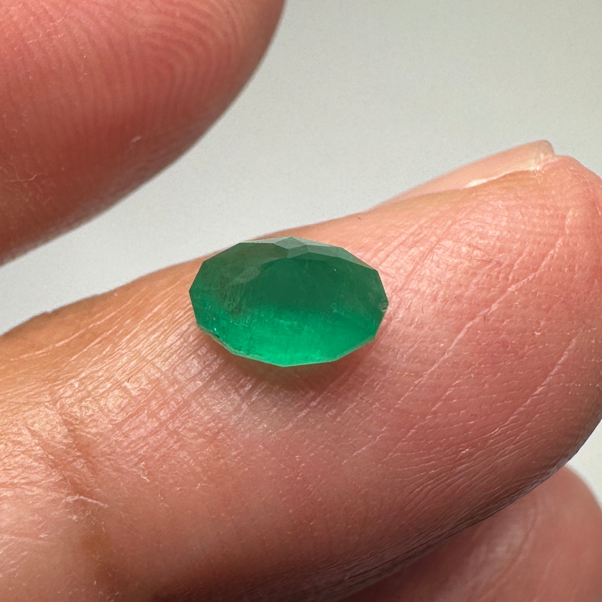 Emerald, 0.84ct, Tanzania, No Oil, Untreated Unheated