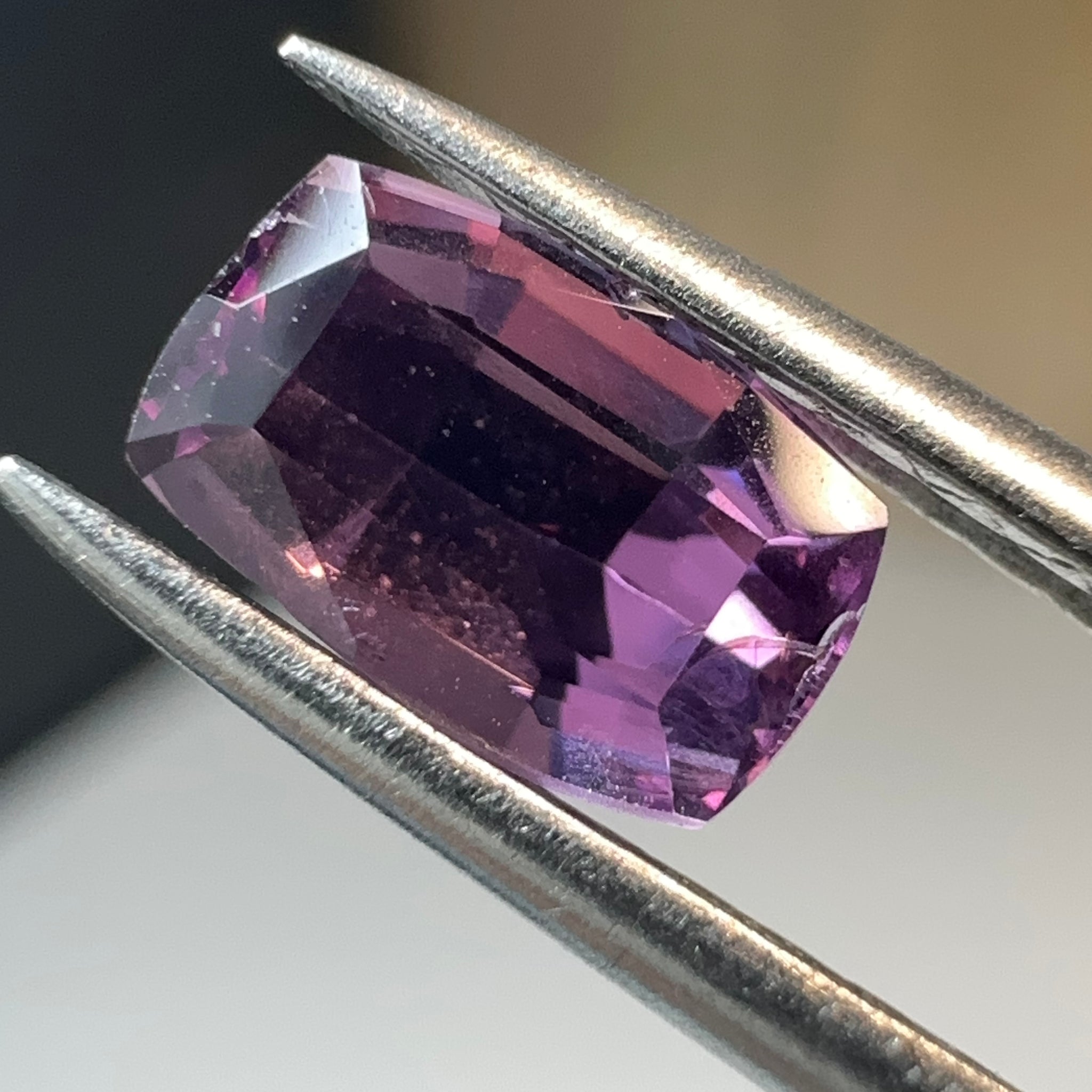 Spinel Mahenge, 1.22ct, Tanzania. Untreated Unheated, slightly included, see pictures of the back