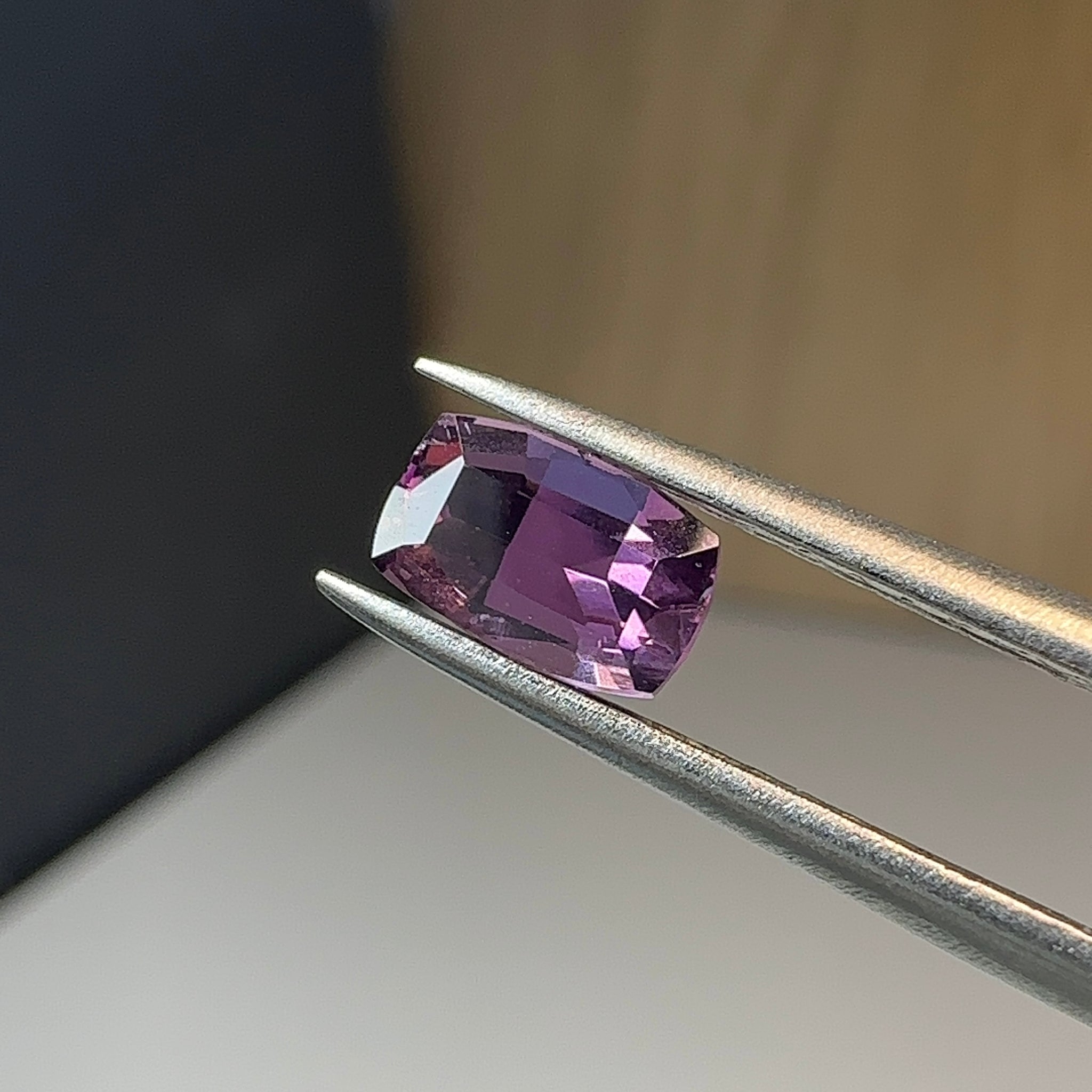 Spinel Mahenge, 1.22ct, Tanzania. Untreated Unheated, slightly included, see pictures of the back